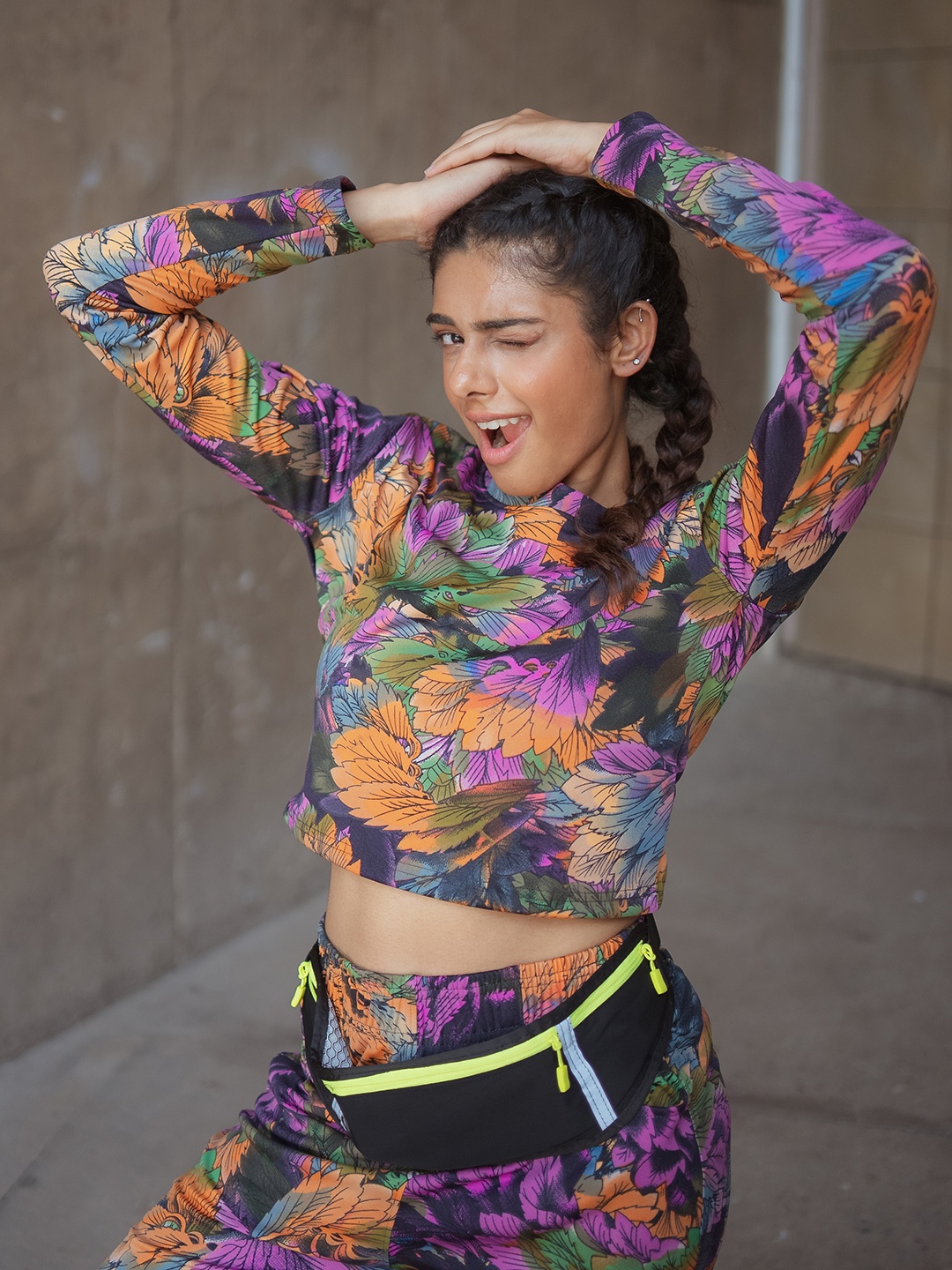 

CHKOKKO Pink Floral Print Crop Top
