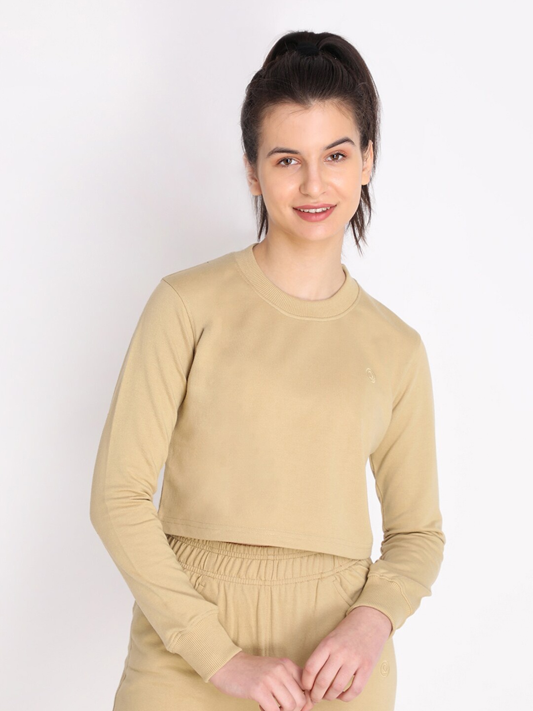 

CHKOKKO Beige Solid Regular Crop Top