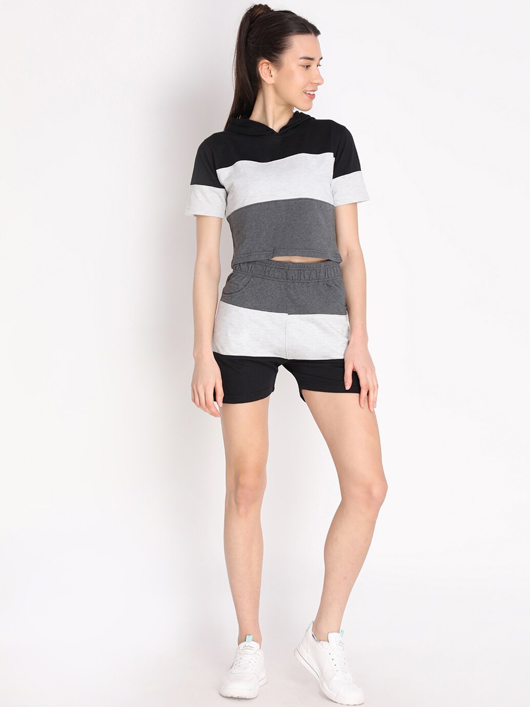 

Chkokko Women Black & Grey Colourblocked Cropped Hooded T-shirt with Shorts