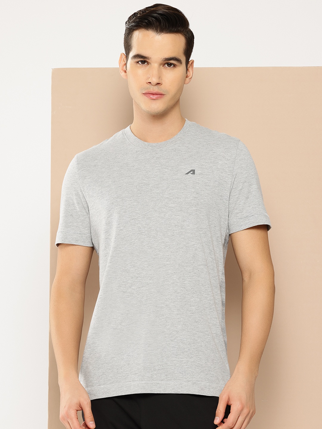 

Alcis Men Solid T-shirt, Grey melange