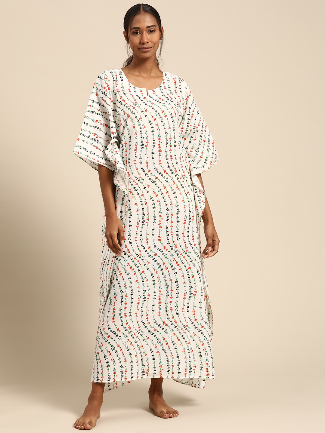 

Prakrti White & Green Floral Border Jaal Print Pure Cotton Kaftan Nightdress