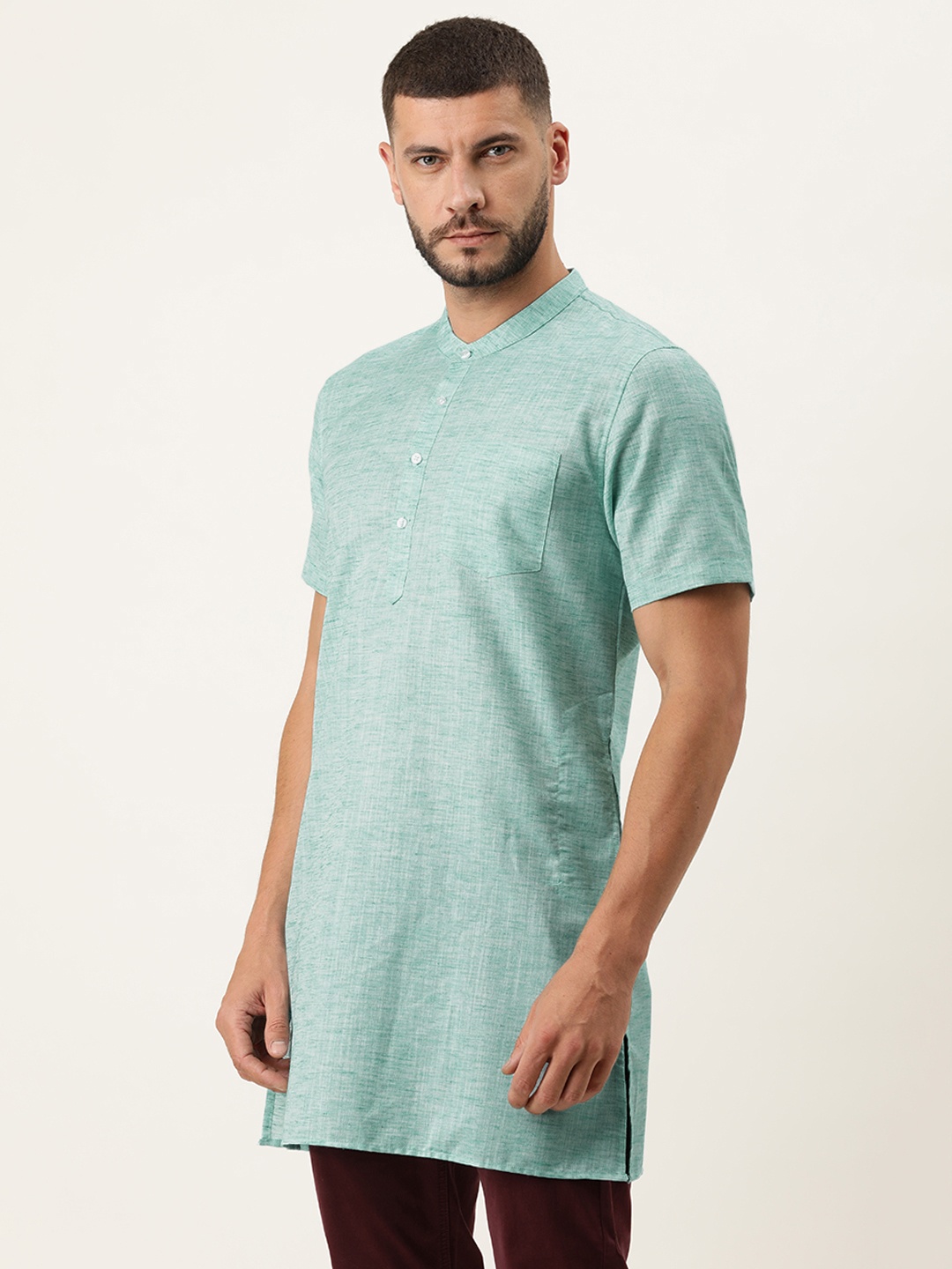 

IVOC Men Blue Solid Straight Kurta