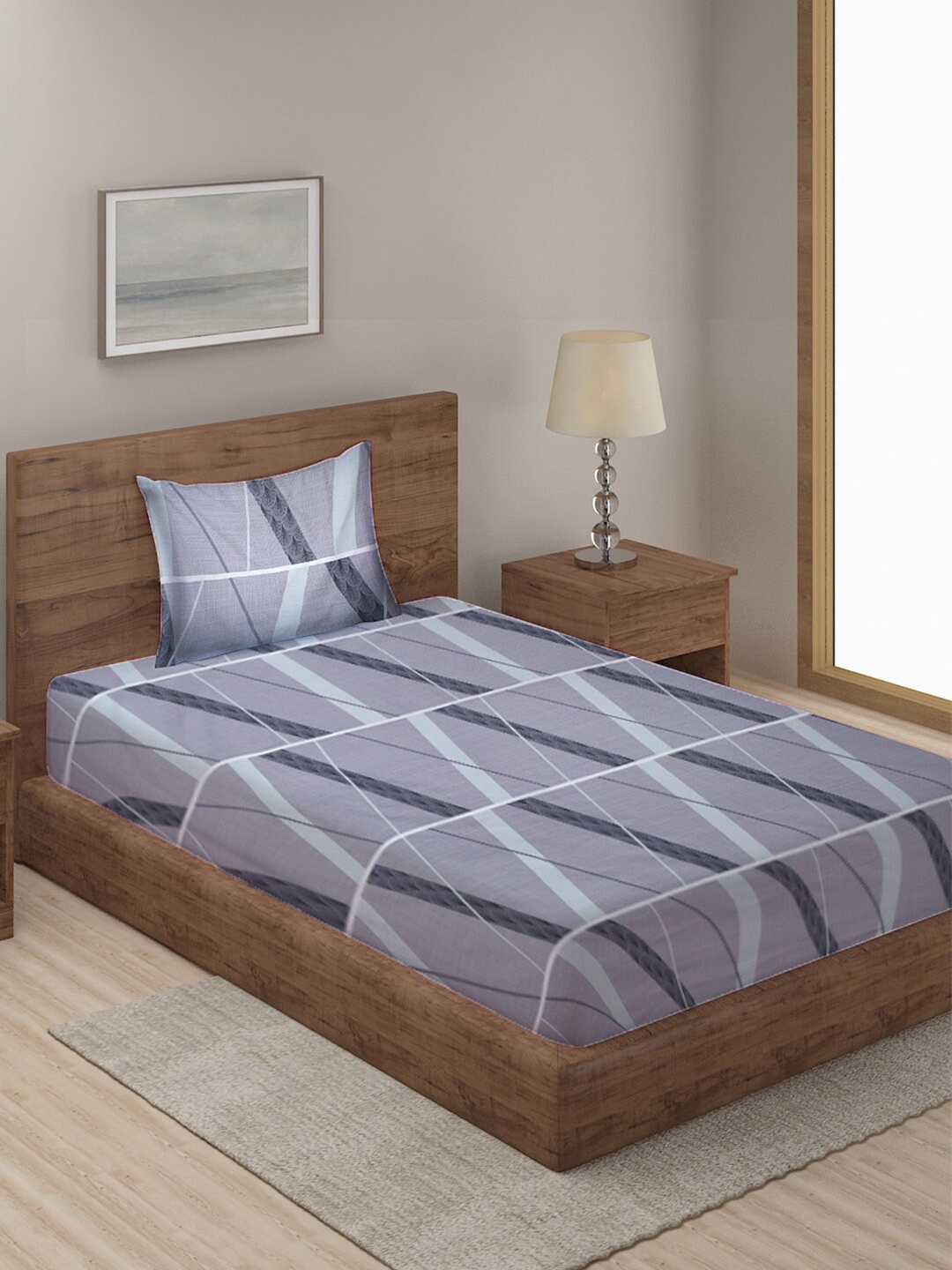 

KLOTTHE Grey & White Geometric 210 TC Single Bedsheet with 1 Pillow Covers
