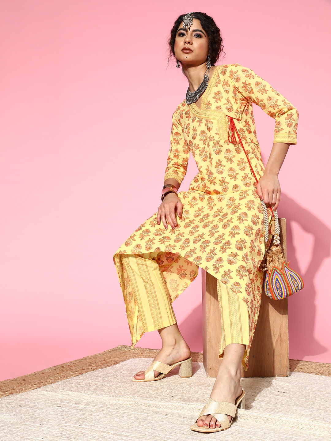 

mokshi Floral Pure Cotton Asymmetric Hemline Kurta Set, Yellow