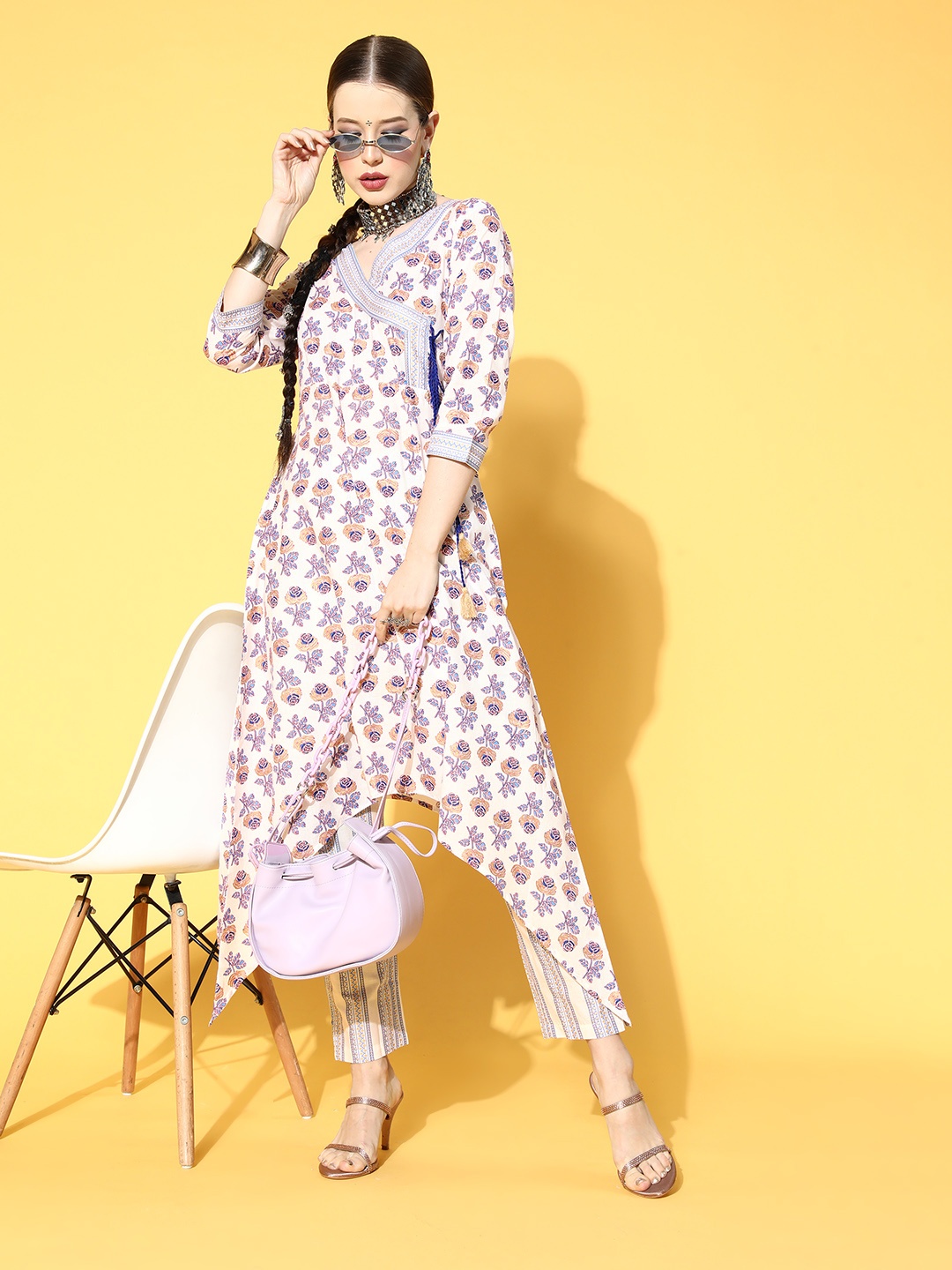 

mokshi Floral Pure Cotton Asymmetric Hemline Kurta Set, White