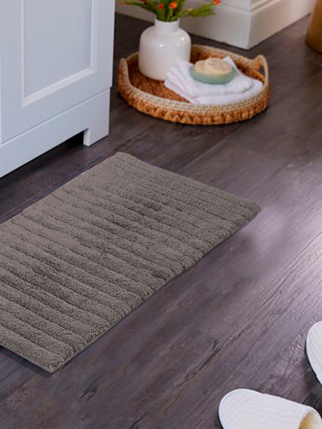 

MASPAR Grey Textured 1600 GSM Cotton Bath Rugs