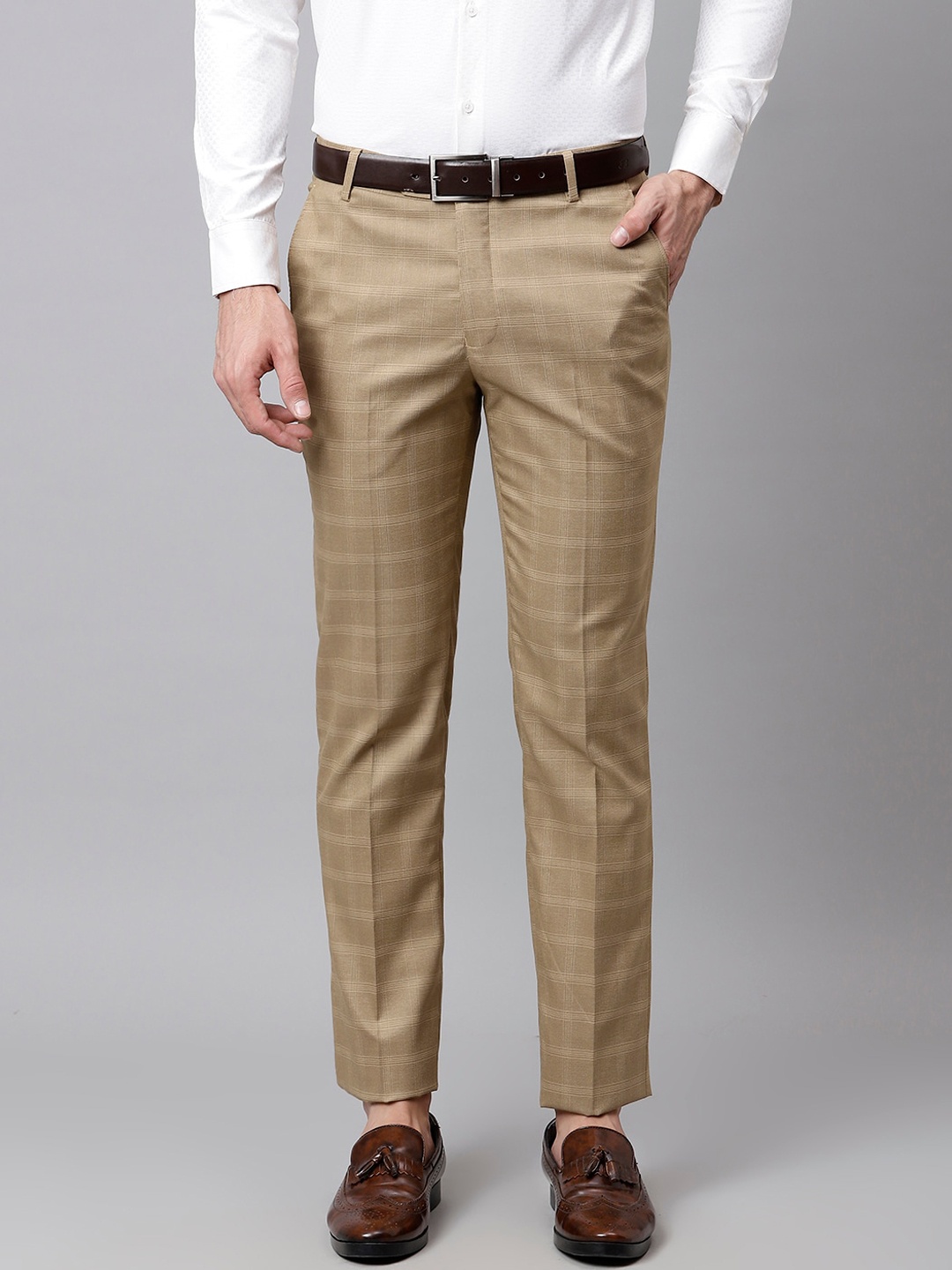 

Richlook Men Khaki Checked Regular Fit Smart Easy Wash Formal Trousers