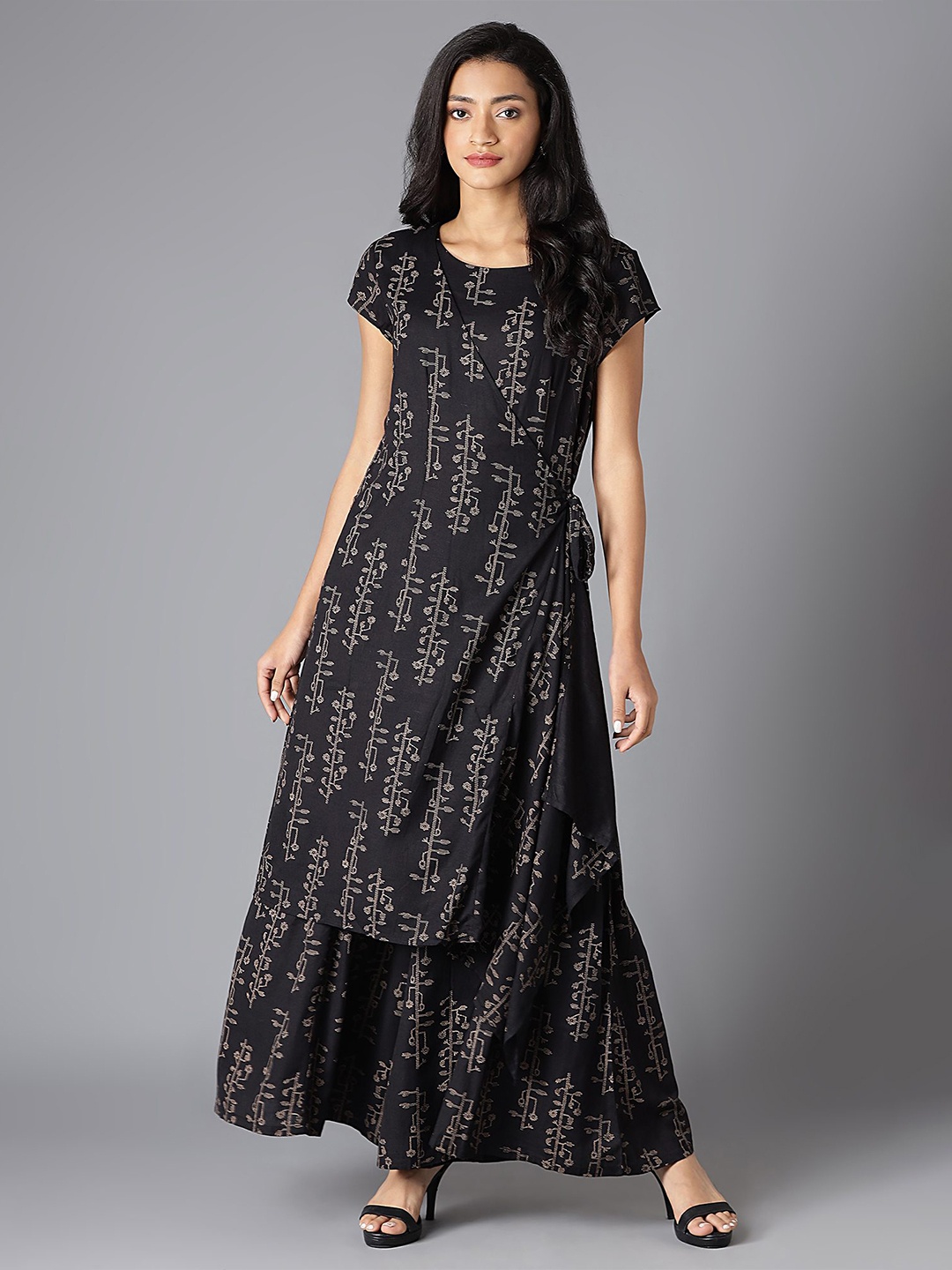 

W Women Floral Printed Basic Jumpsuit, Black