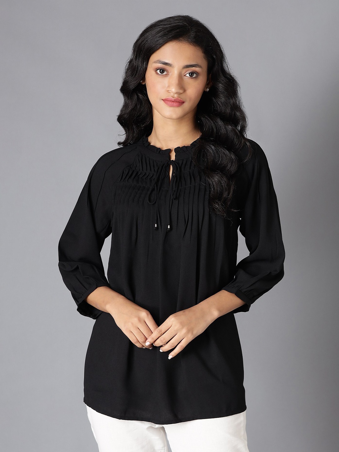 

W Black Solid Tie-Up Neck Top