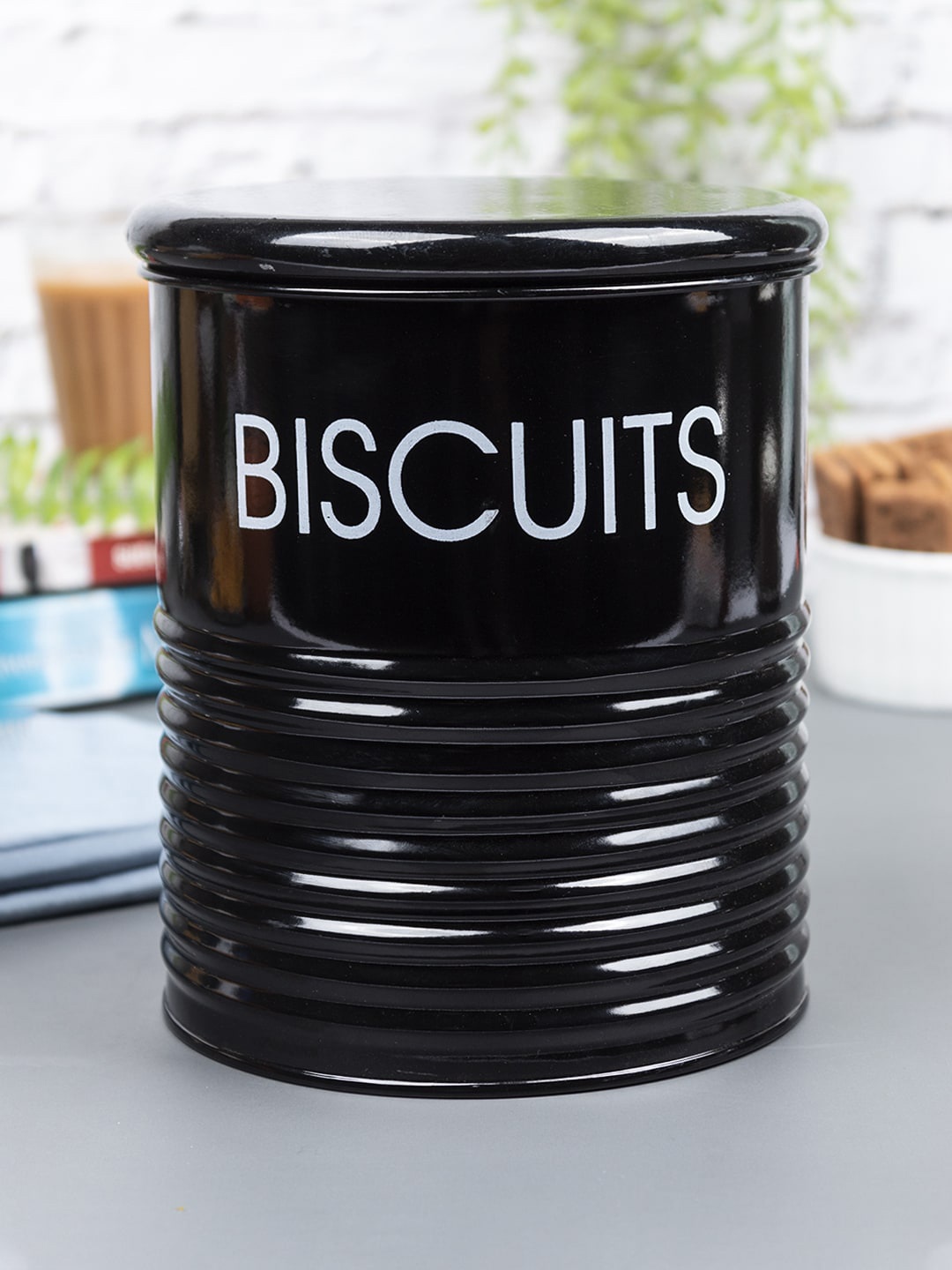 

MARKET99 Black & White Printed Canister 1700Ml