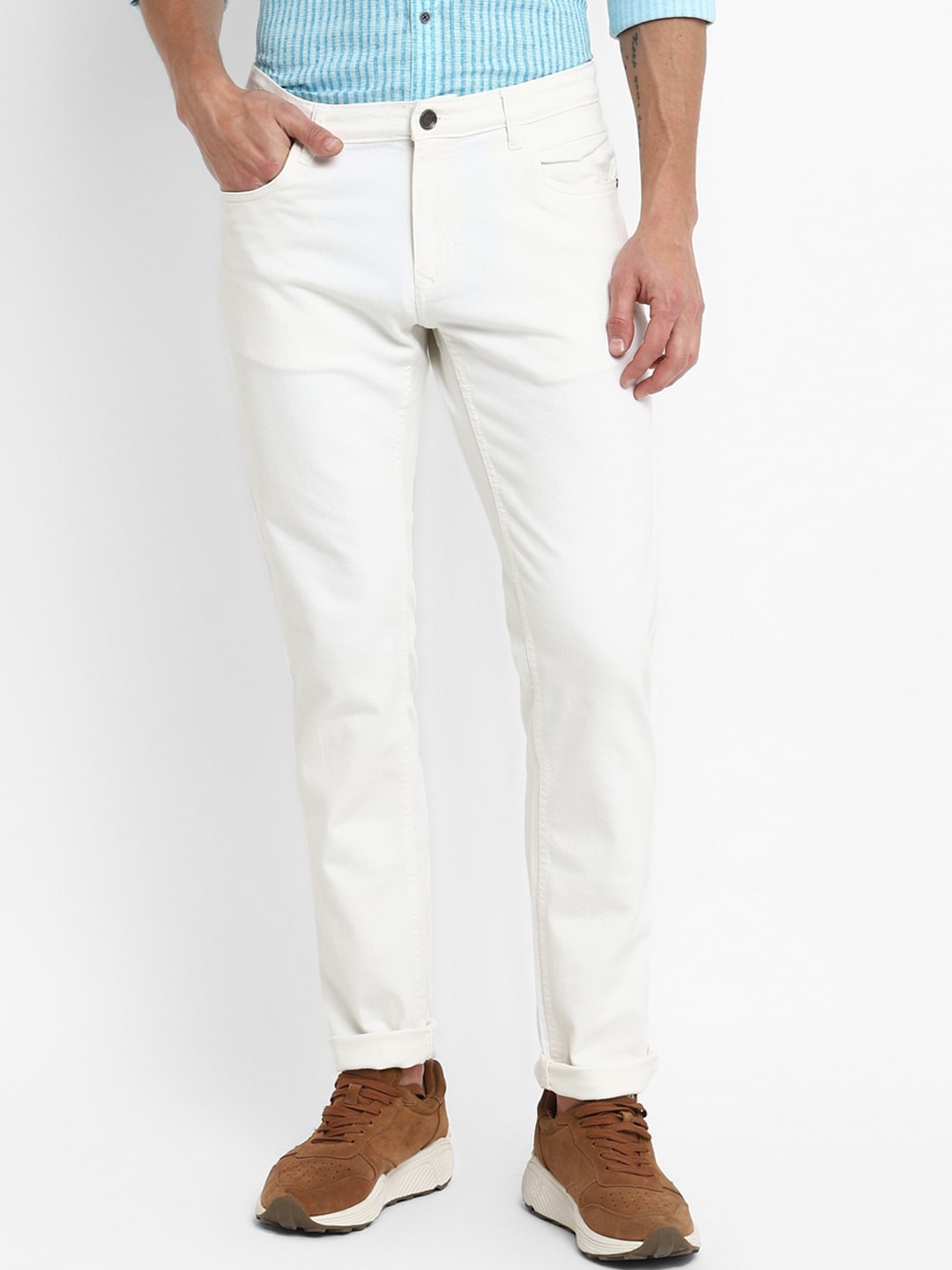 

Turtle Men White Narrow Tapered Fit Jeans