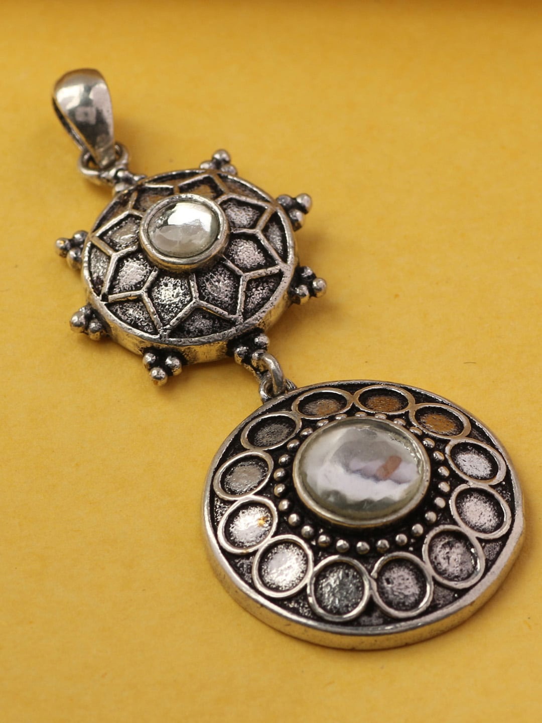 

Silgo Silver-Plated Pendant Without Chain