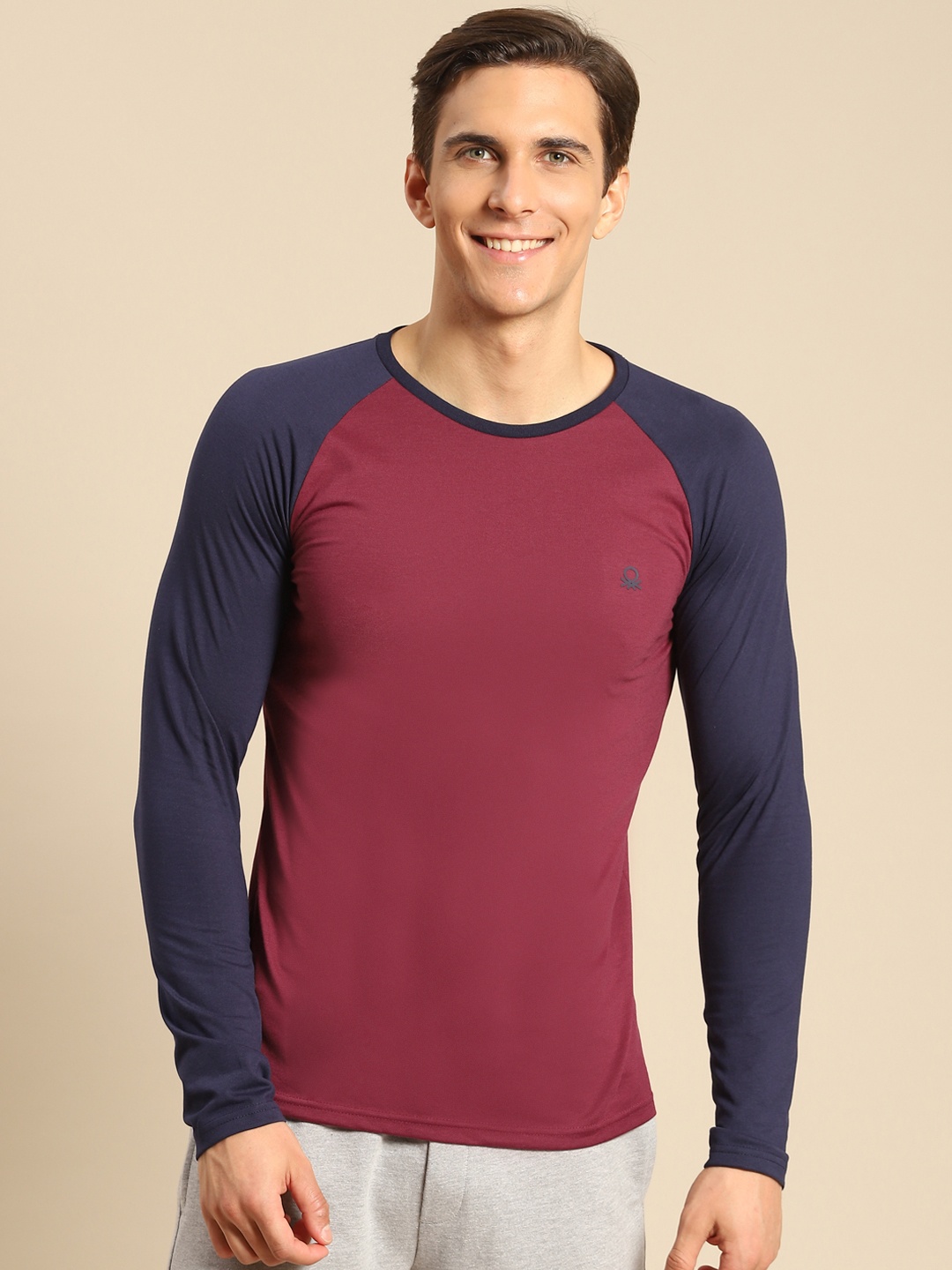 

United Colors of Benetton Men Burgundy & Navy Blue Colourblocked T-shirt