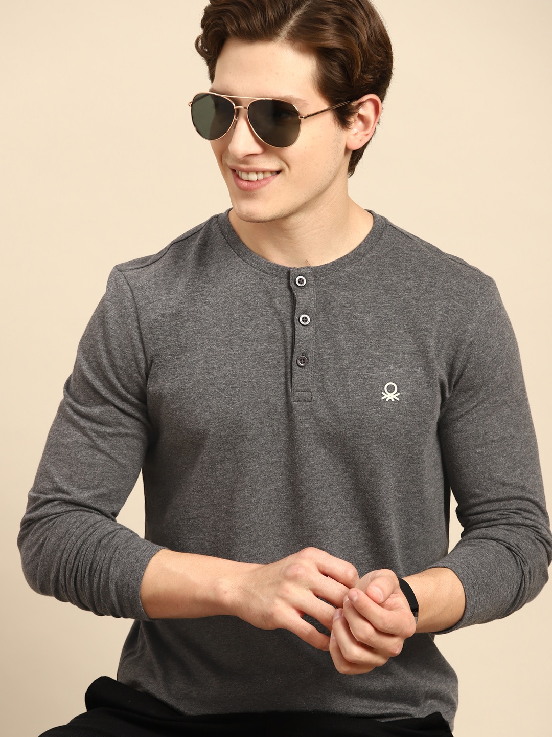 

United Colors of Benetton Men Charcoal Grey Solid Henley Neck T-shirt