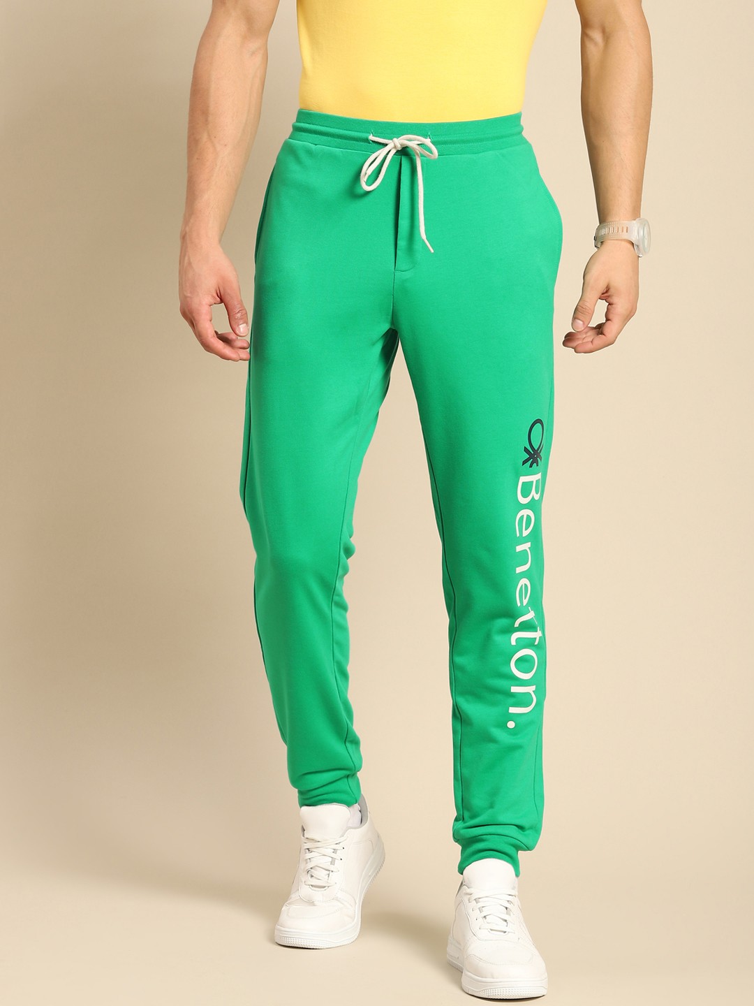 

United Colors of Benetton Men Green Brand Logo Printed Joggers