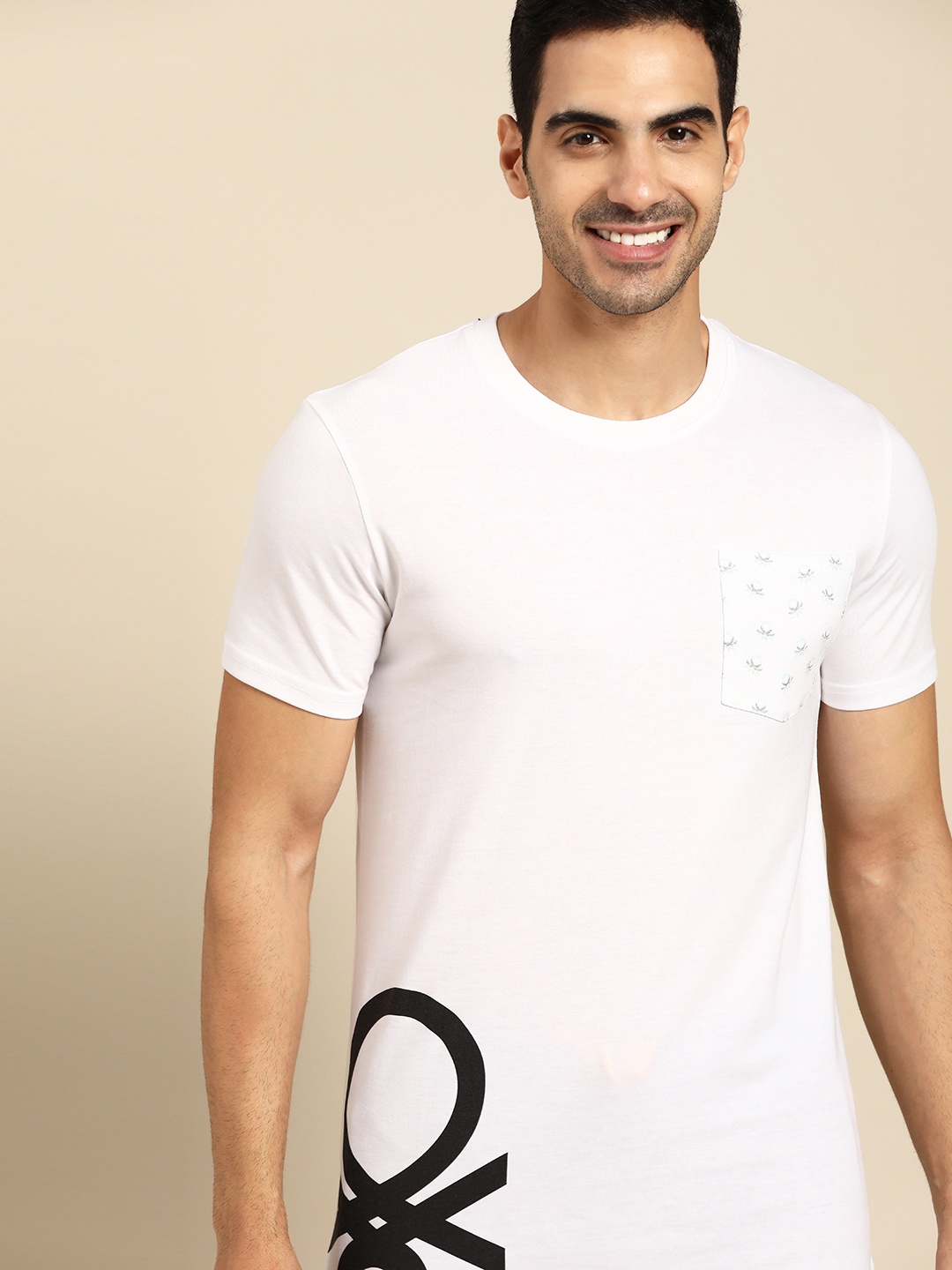 

United Colors of Benetton Men White Brand Logo T-shirt