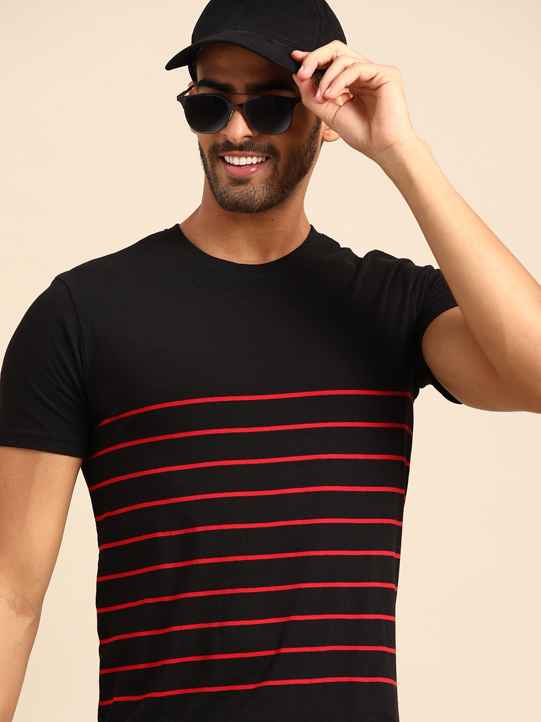 

United Colors of Benetton Men Black & Red Striped T-shirt