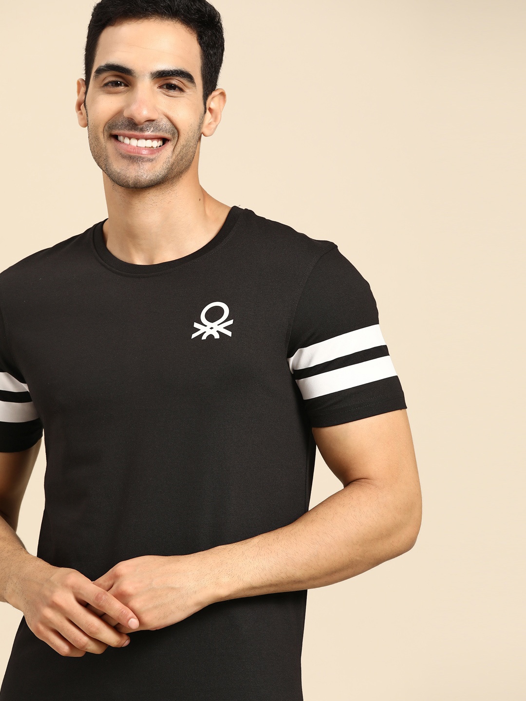 

United Colors of Benetton Men Black & White Brand Logo Printed T-shirt