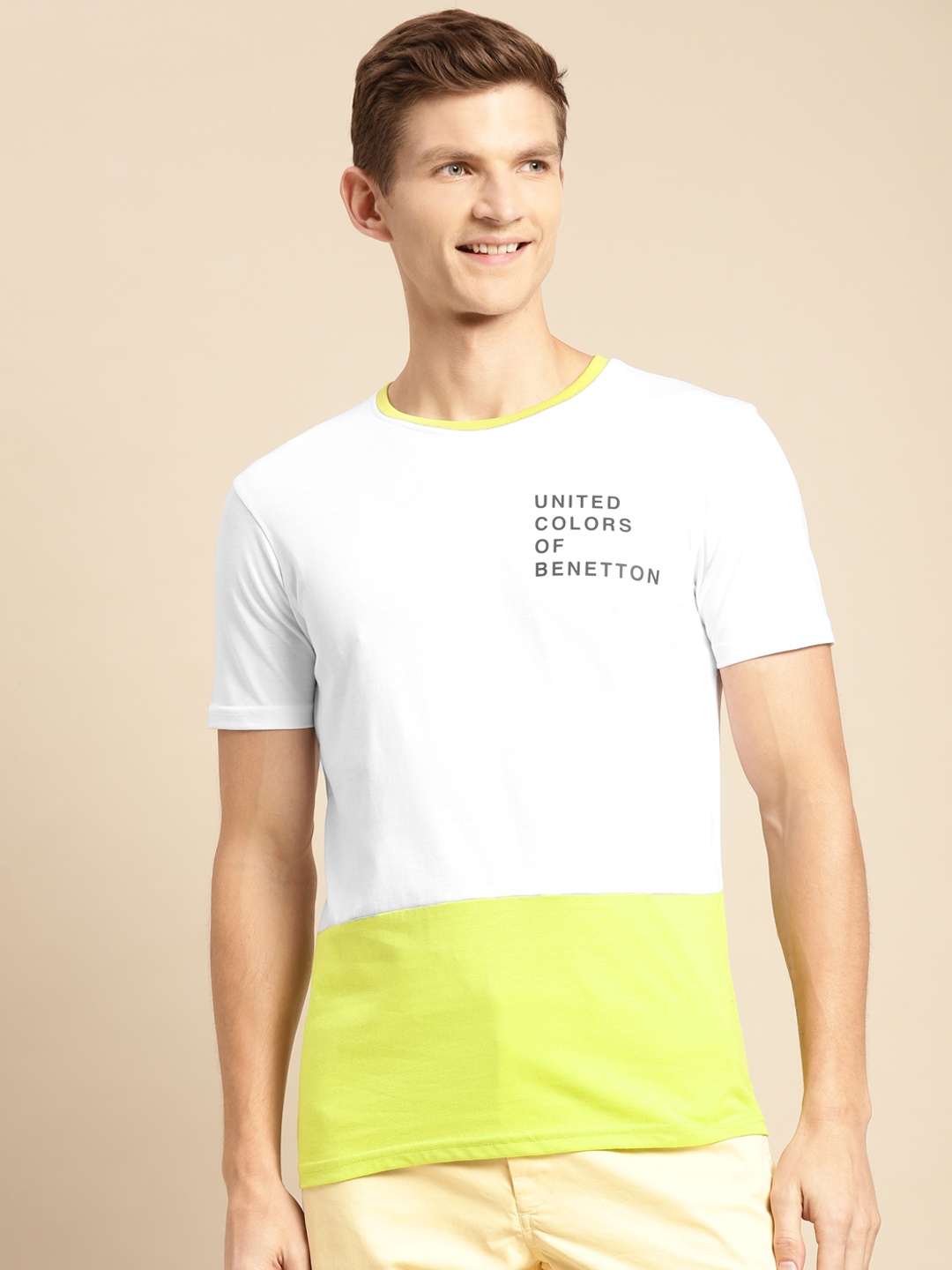 

United Colors of Benetton Men White & Lime Green Colourblocked T-shirt