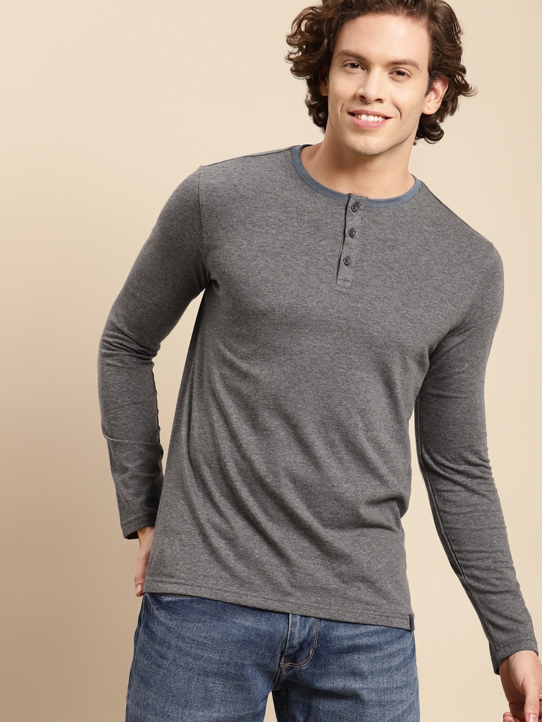 

United Colors of Benetton Men Charcoal Grey Henley Neck T-shirt