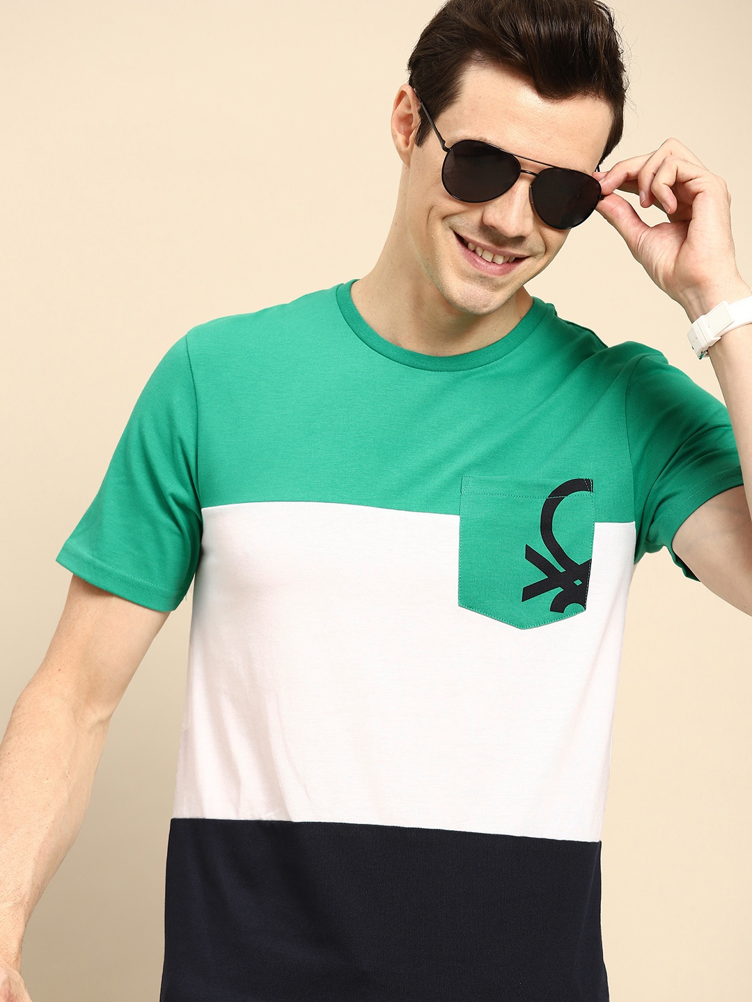 

United Colors of Benetton Men Green & White Colourblocked T-shirt