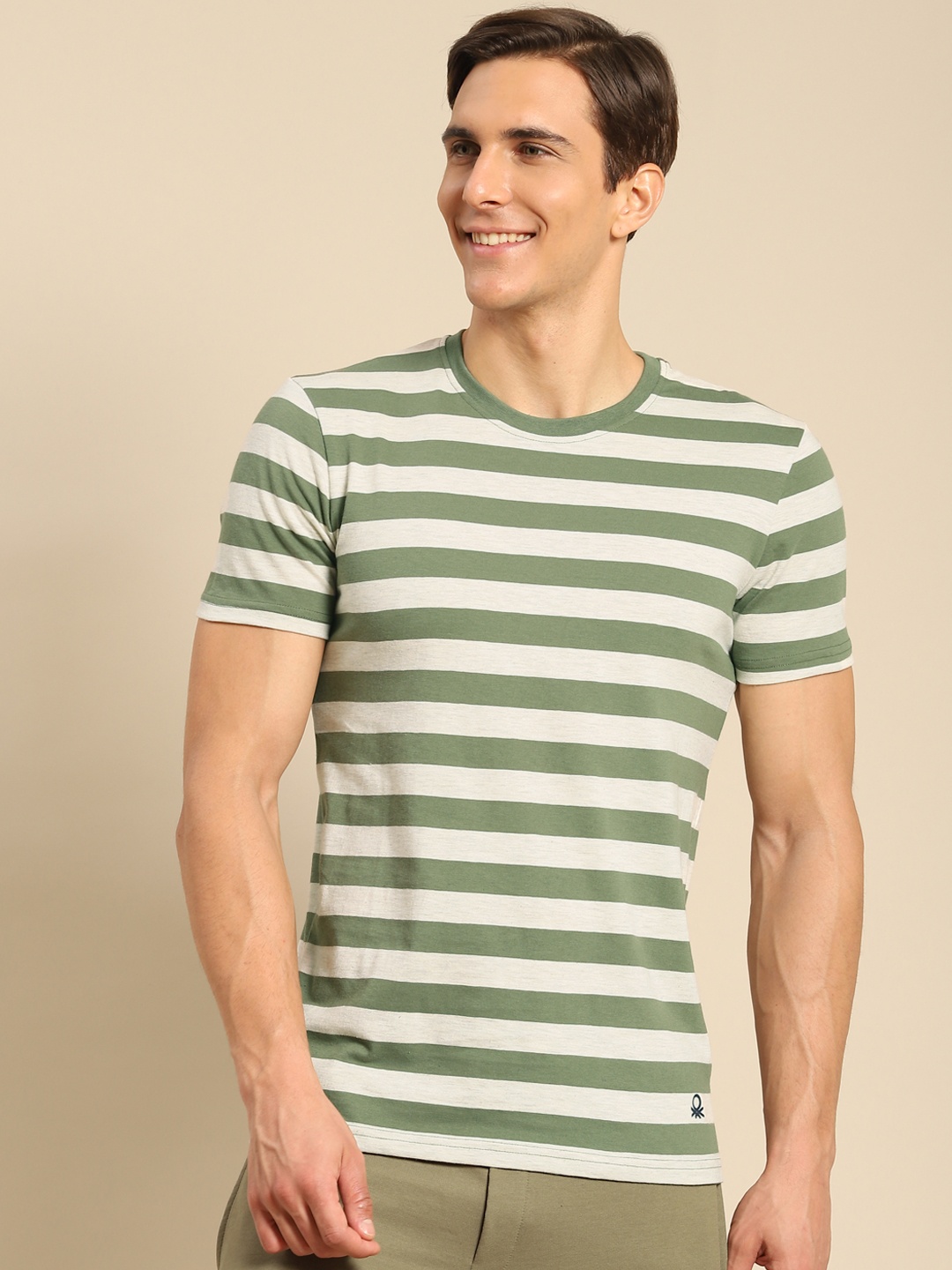 

United Colors of Benetton Men Olive Green & Off White Striped T-shirt