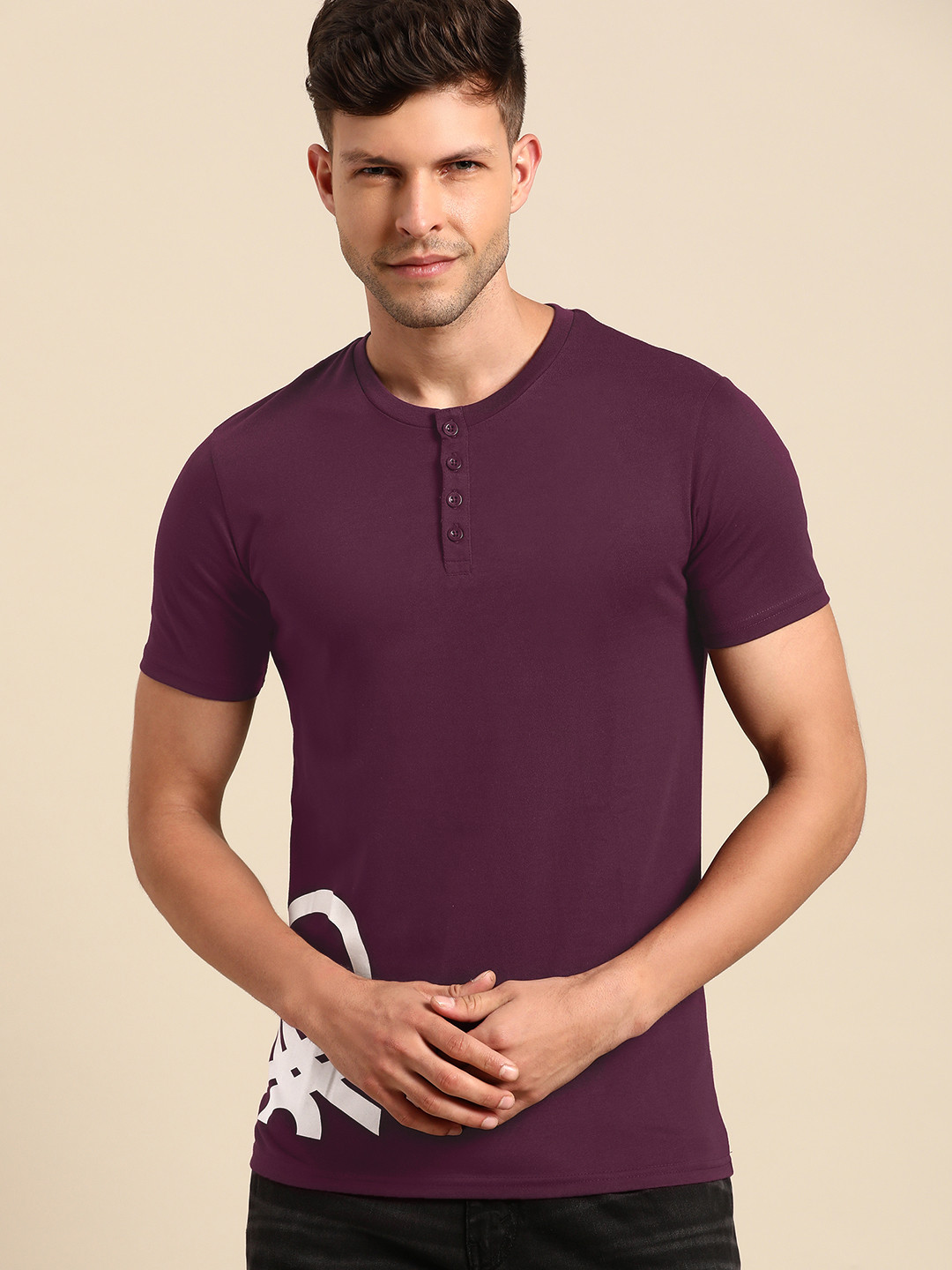

United Colors of Benetton Men Aubergine & White Brand Logo Printed Henley Neck T-shirt, Purple