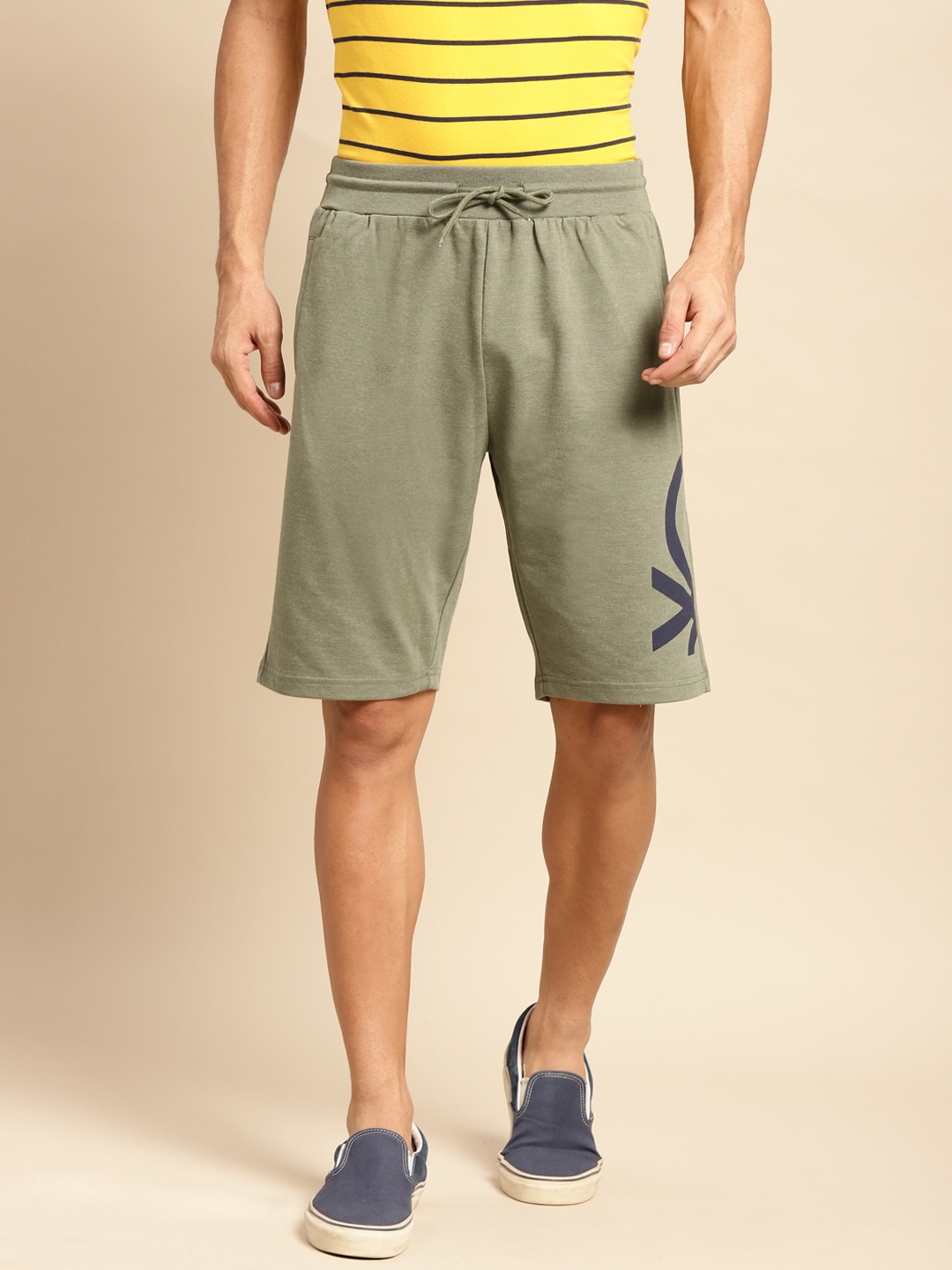 

United Colors of Benetton Men Olive Green Brand Logo Graphic Printed Shorts