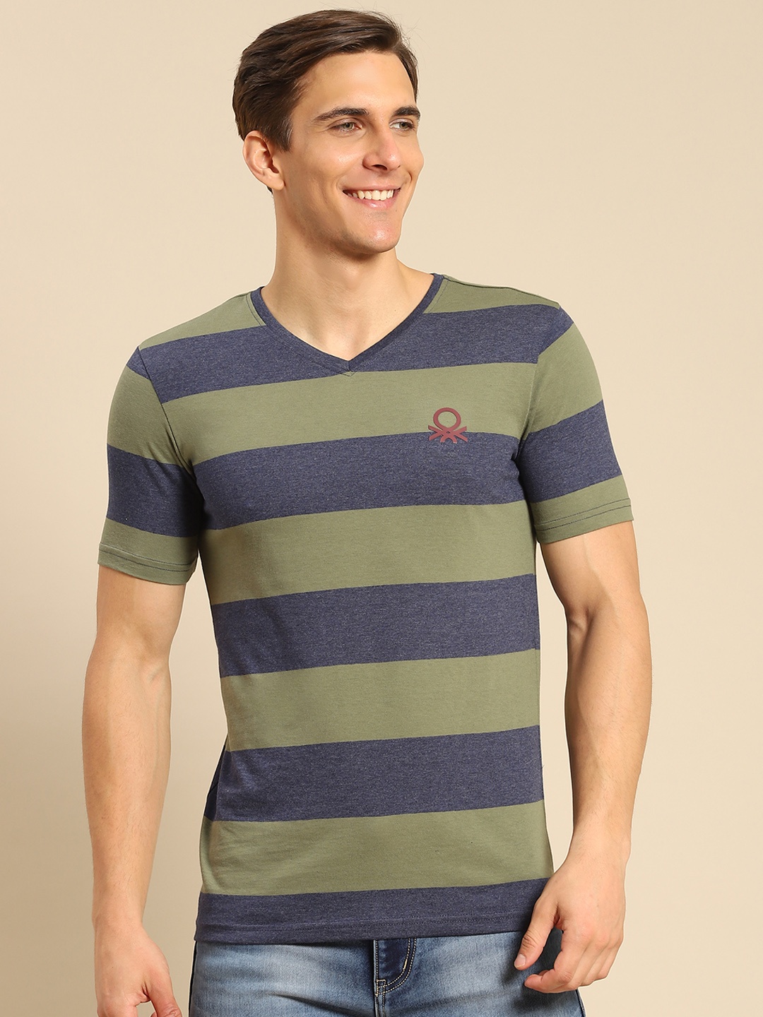 

United Colors of Benetton Men Olive Green & Navy Blue Striped T-shirt