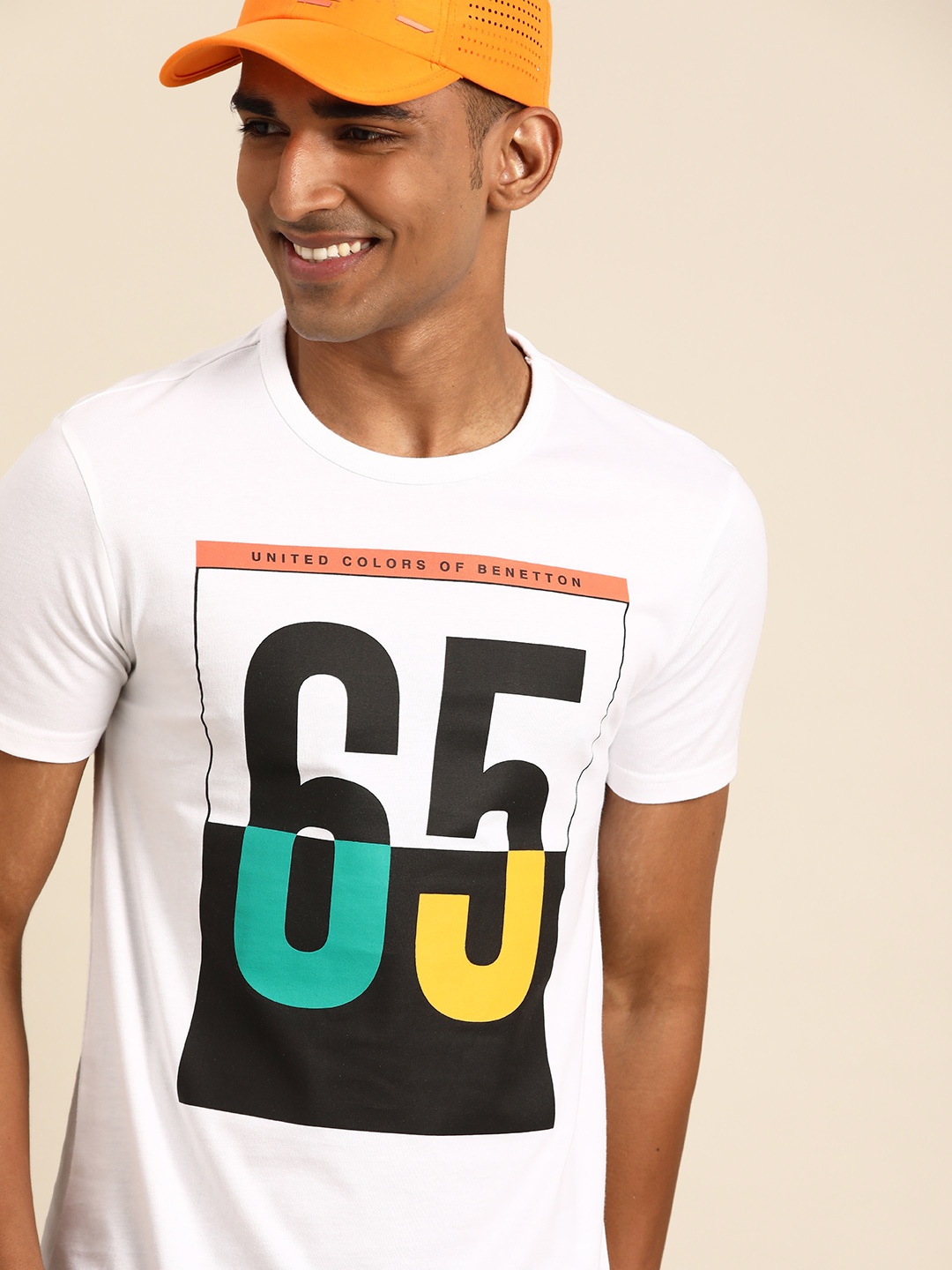 

United Colors of Benetton Men White & Black Typography Printed Pure Cotton T-shirt