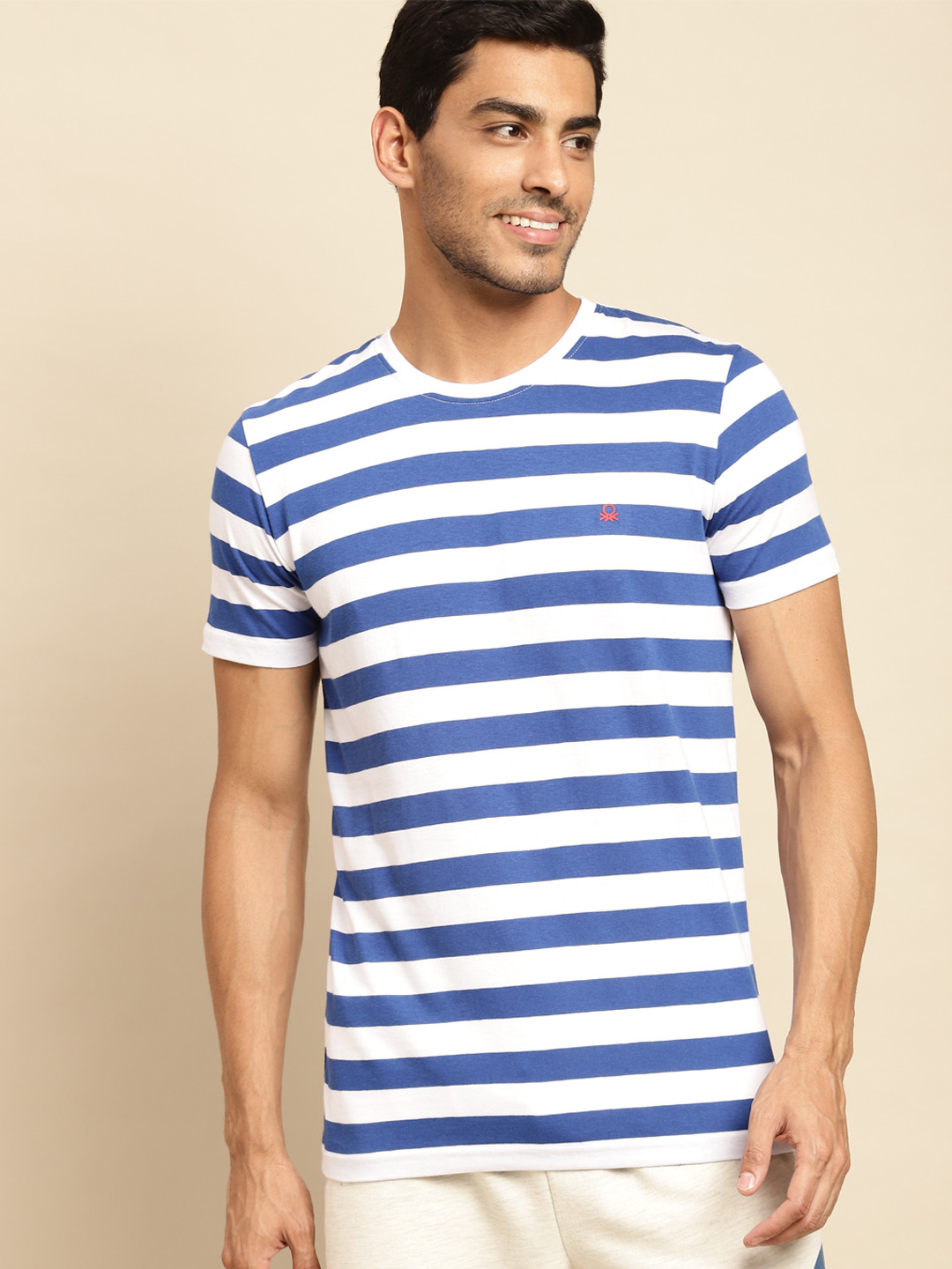 

United Colors of Benetton Men Blue & White Striped T-shirt