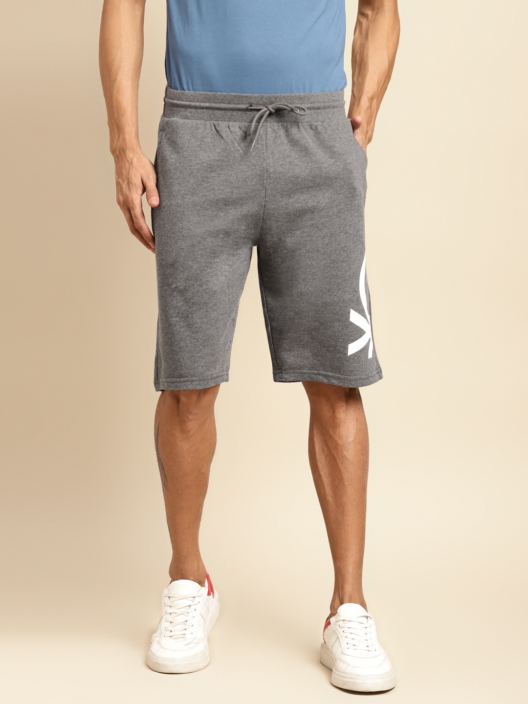 

United Colors of Benetton Men Grey Printed Shorts