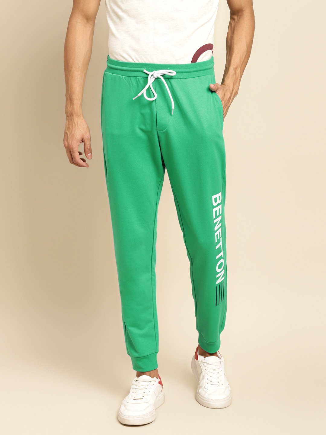 

United Colors of Benetton Men Green Branding Joggers