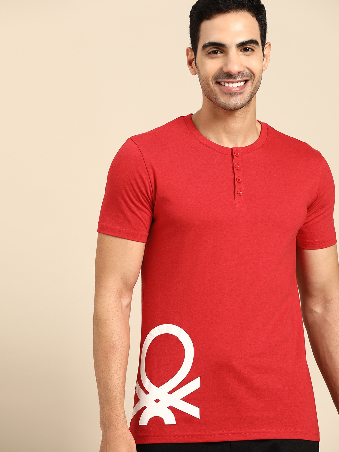 

United Colors of Benetton Men Red Brand Logo Printed Henley Neck T-shirt