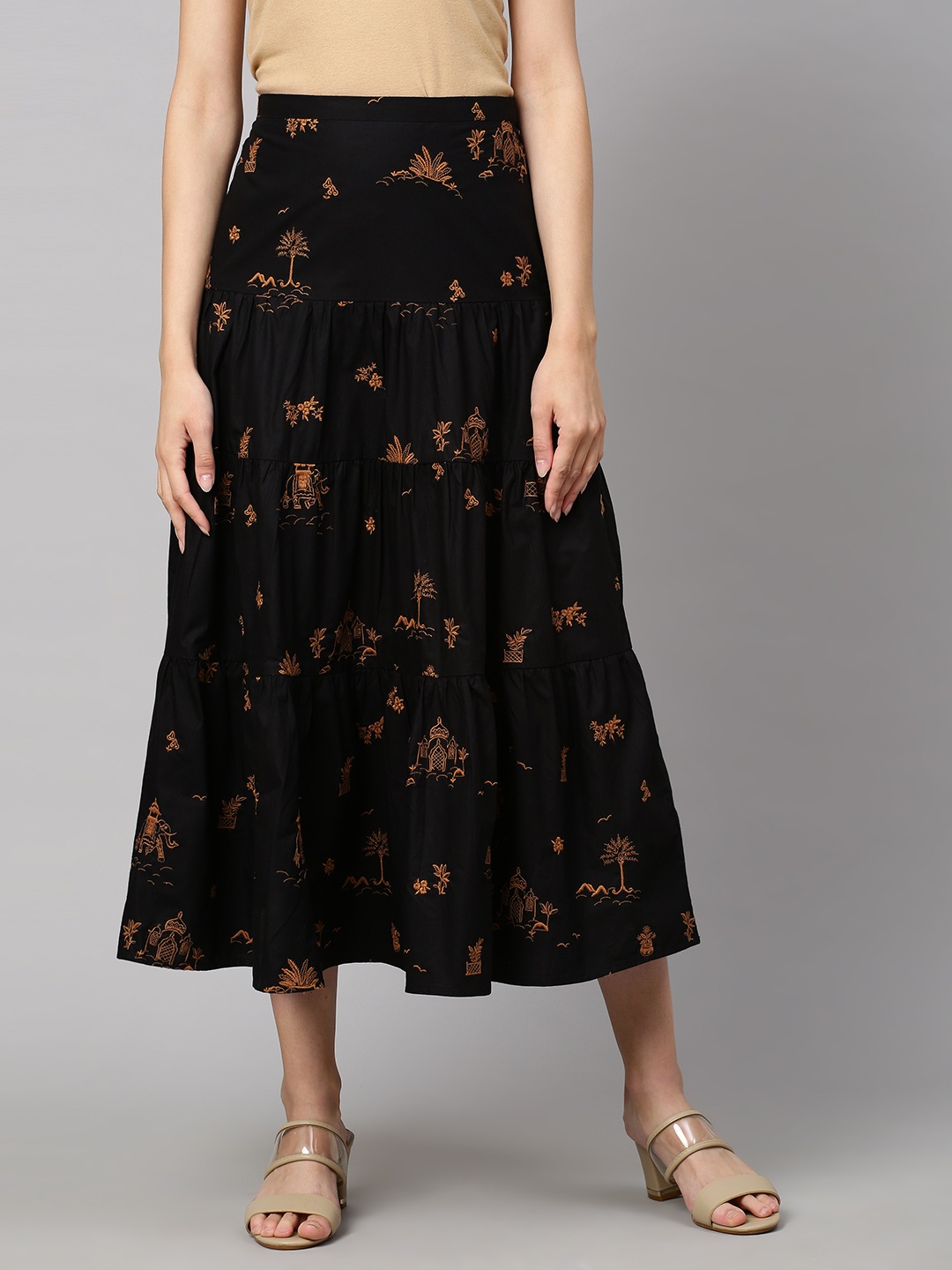 

Chemistry Women Black Embroidered Tiered skirt