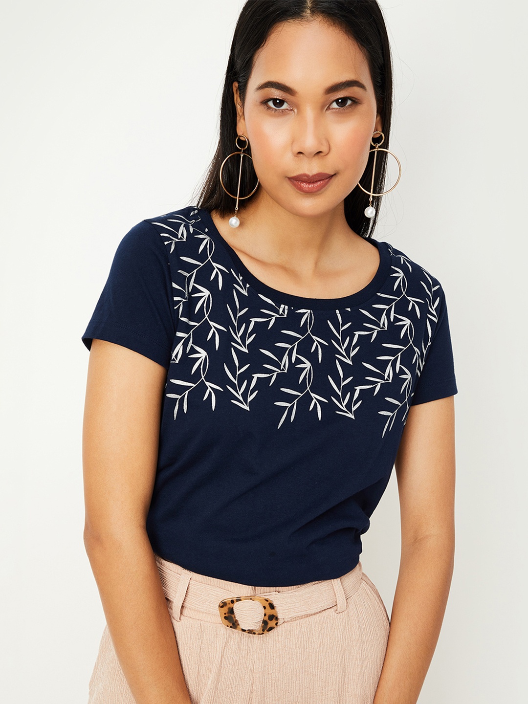 

max Women Navy Blue Floral Printed Pure Cotton T-shirt