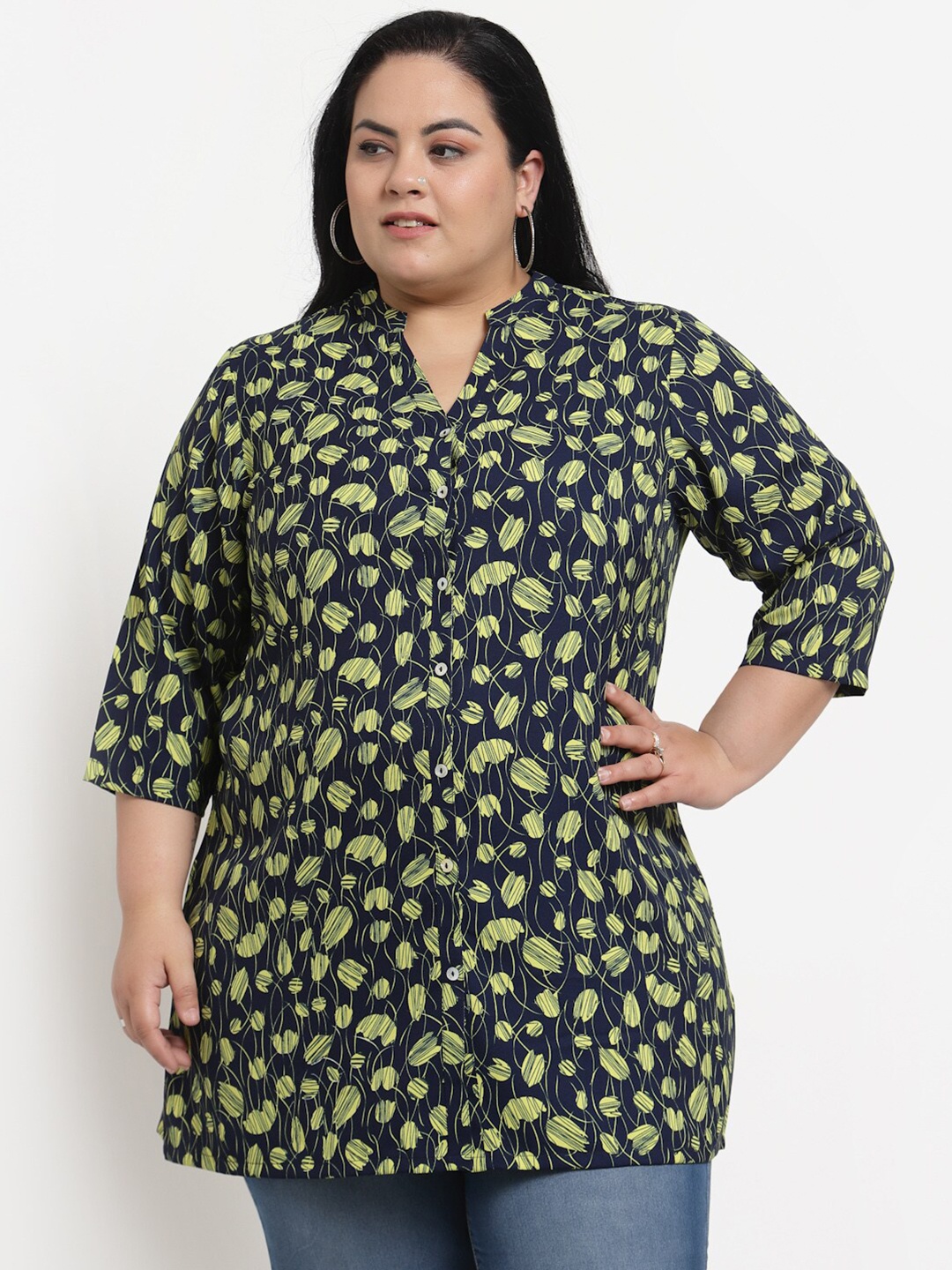 

plusS Plus Size Navy Blue & Black Mandarin Collar Printed Tunic