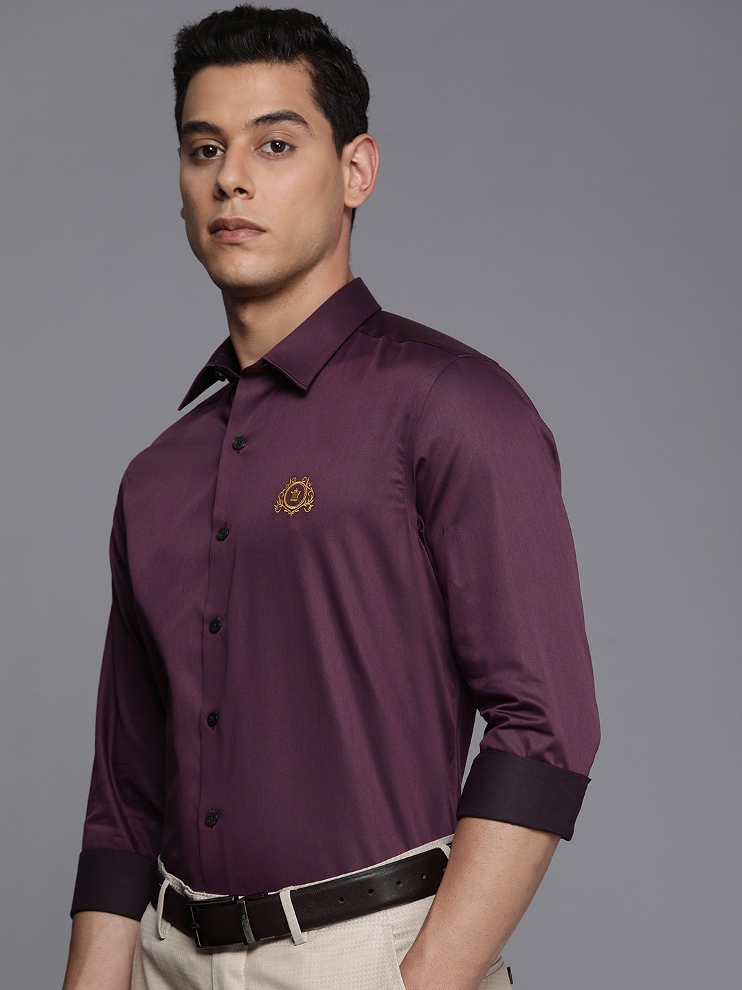 

Louis Philippe Men Purple Blue Brand Logo Embroidered Slim Fit Formal Shirt
