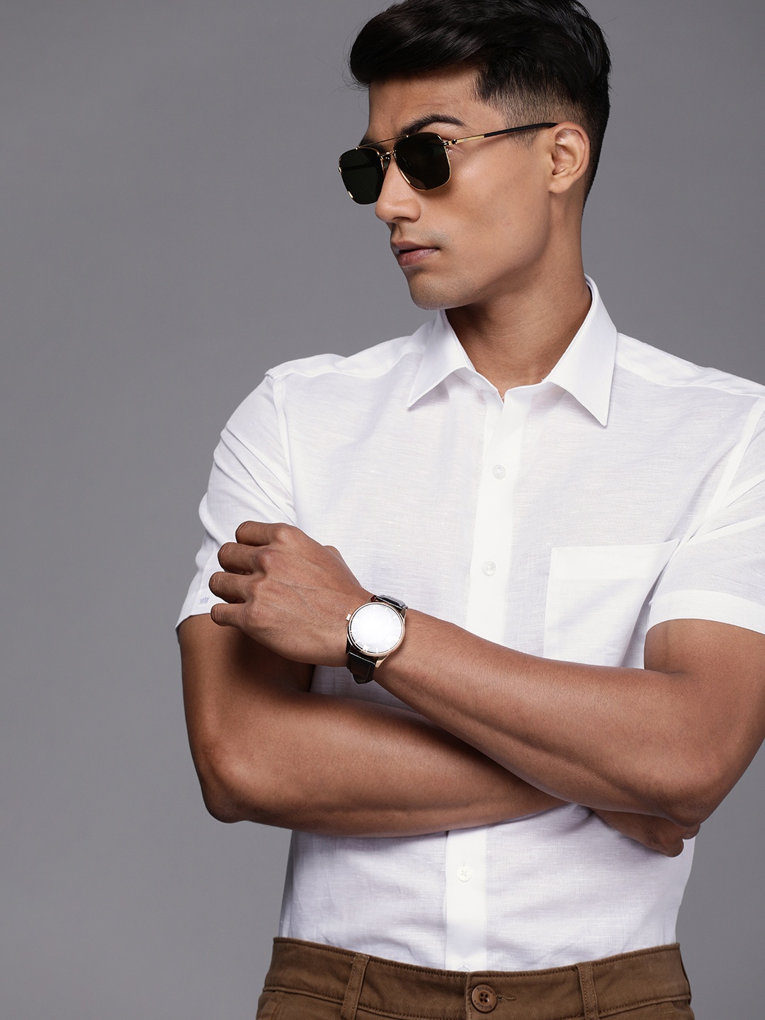 

Louis Philippe Men White Solid Slim Fit Cotton Linen Semiformal Shirt
