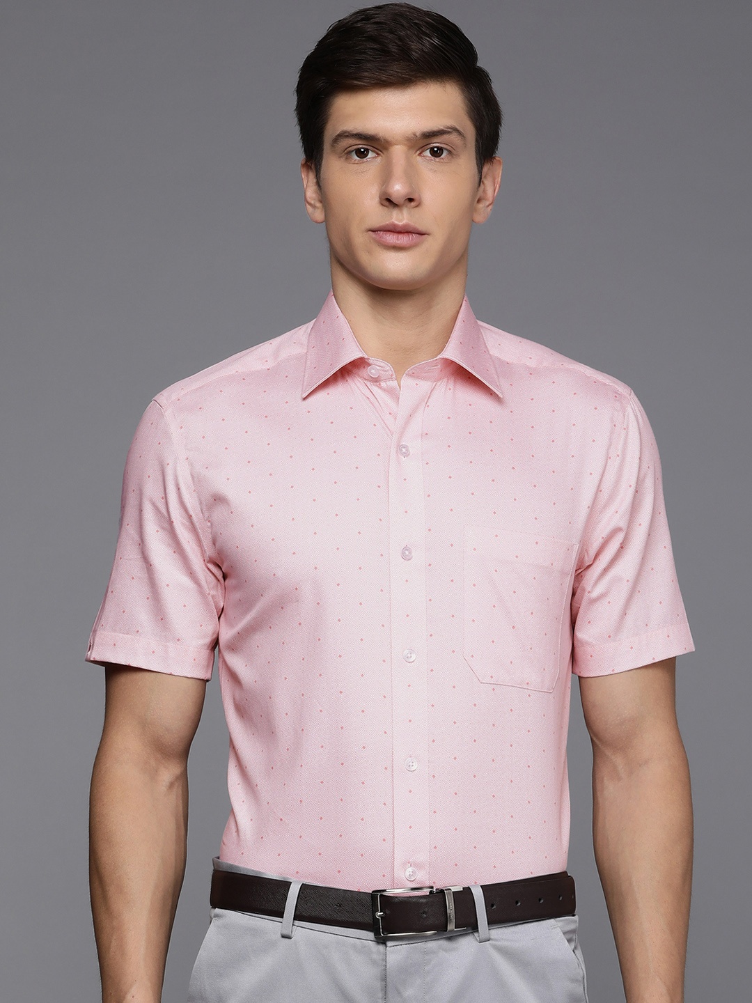 

Louis Philippe Men Pink Geometric Printed Slim Fit Pure Cotton Casual Shirt
