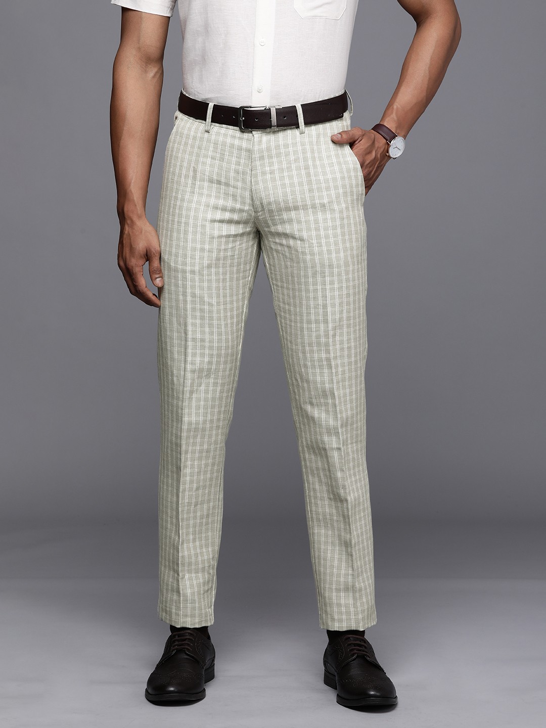 

Louis Philippe Men Beige & White Checked Slim Fit Trousers