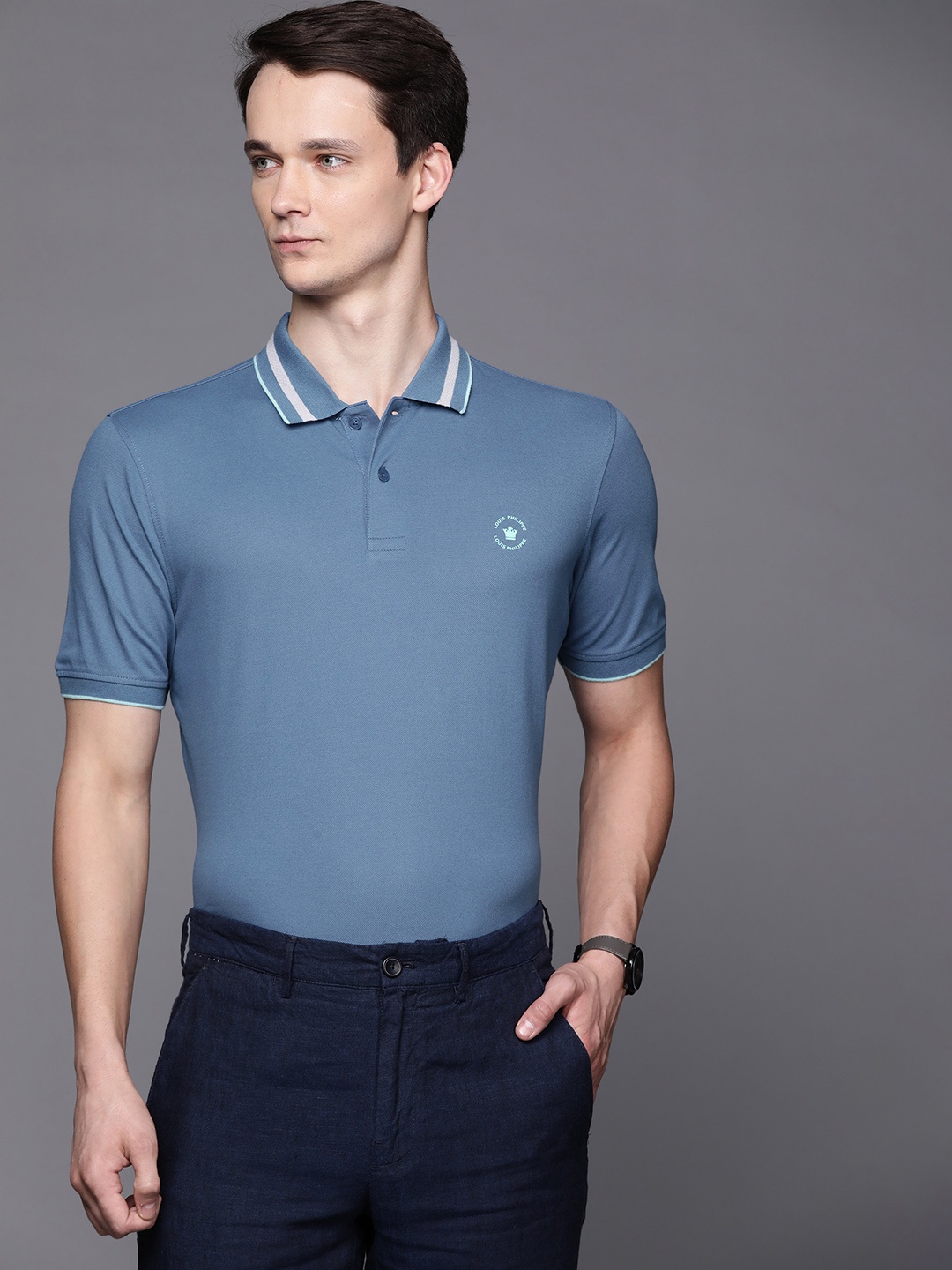 

Louis Philippe Golf Leisure Men Blue Solid Polo Collar T-shirt