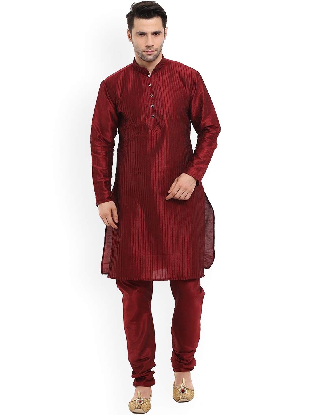 

V-Mart Men Maroon Kurta with Pyjamas