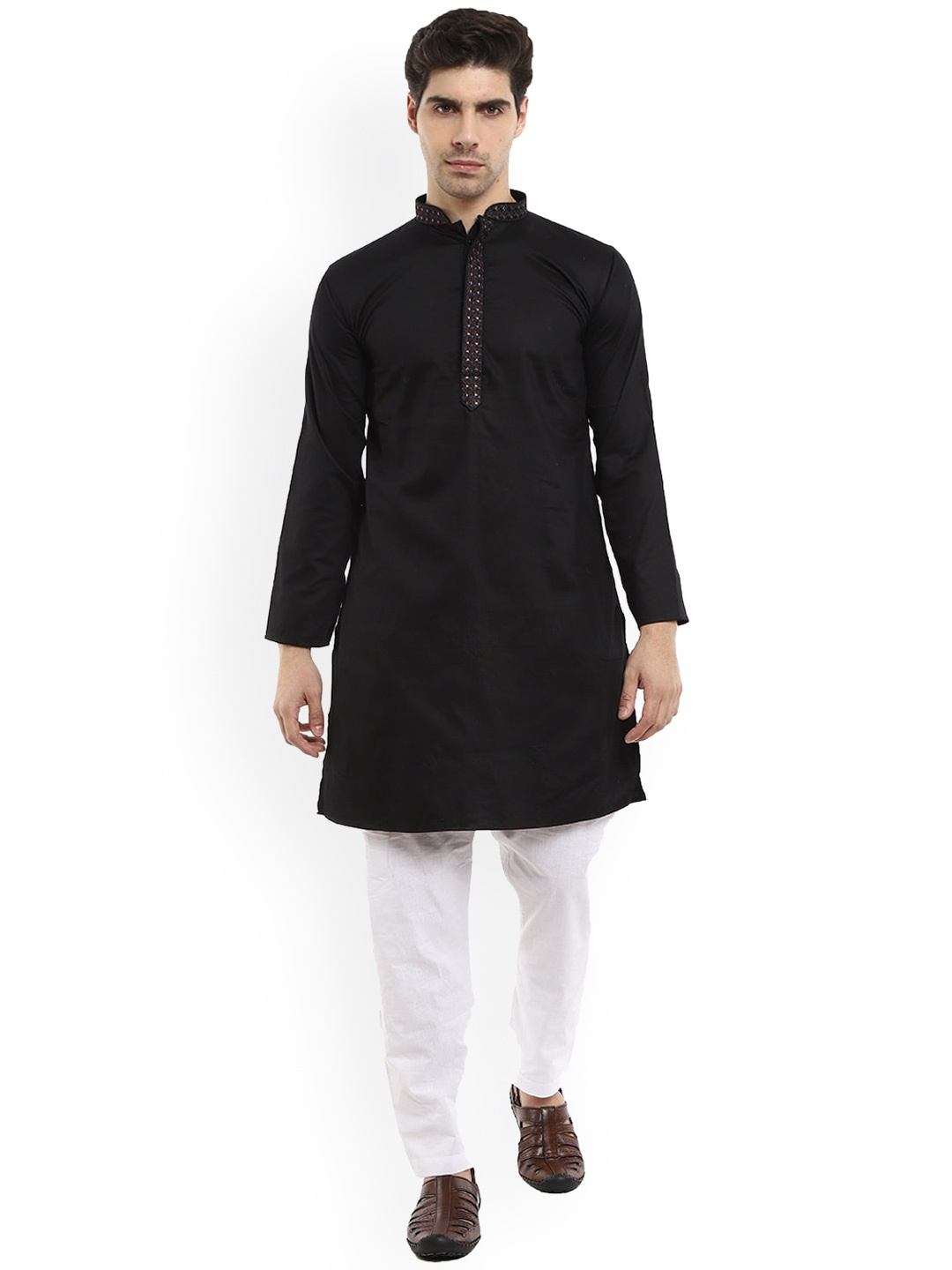 

V-Mart Men Black Pure Cotton Kurta with Pyjamas