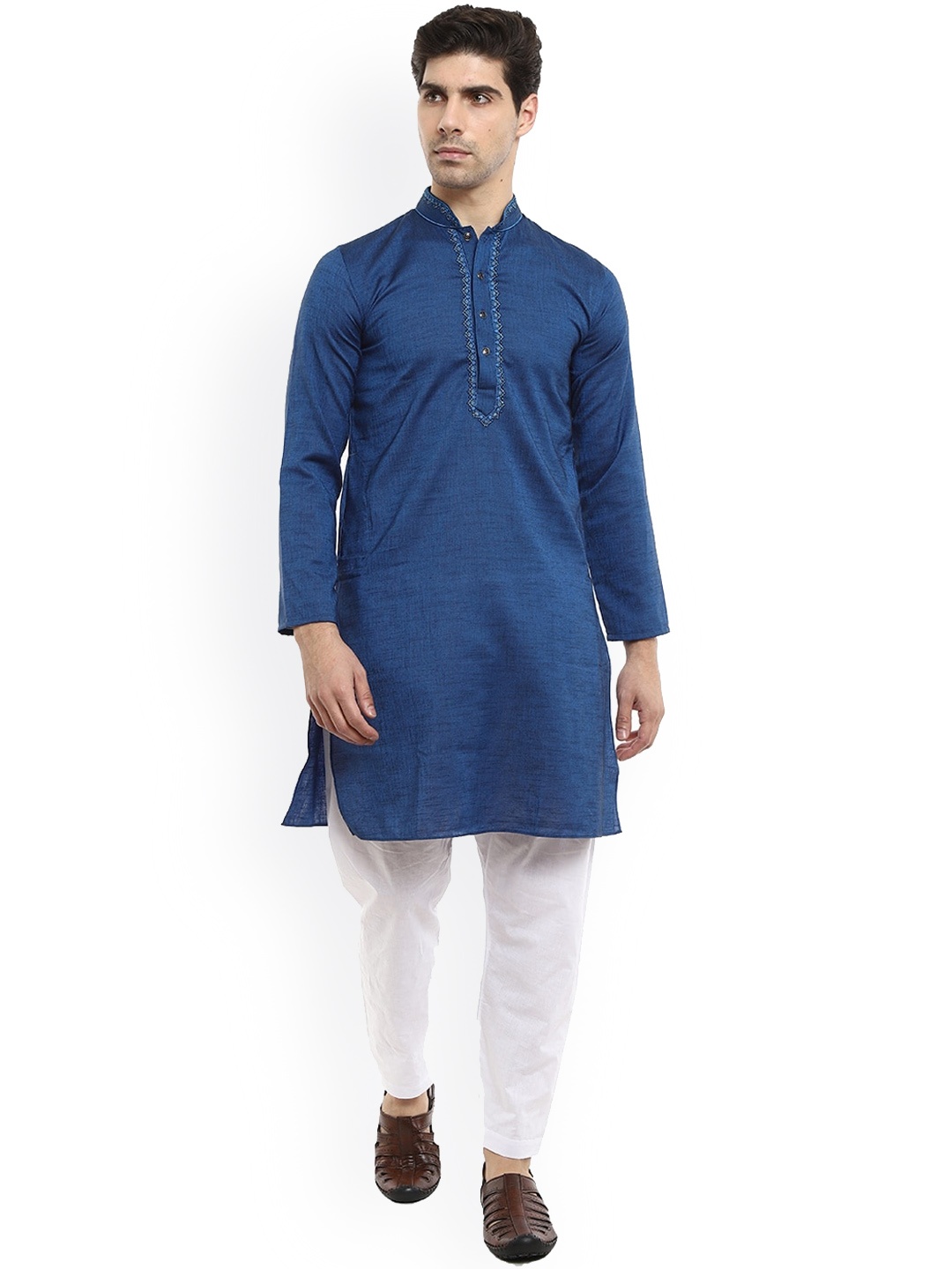 

V-Mart Men Blue Thread Work Pure Cotton Kurta with Pyjamas