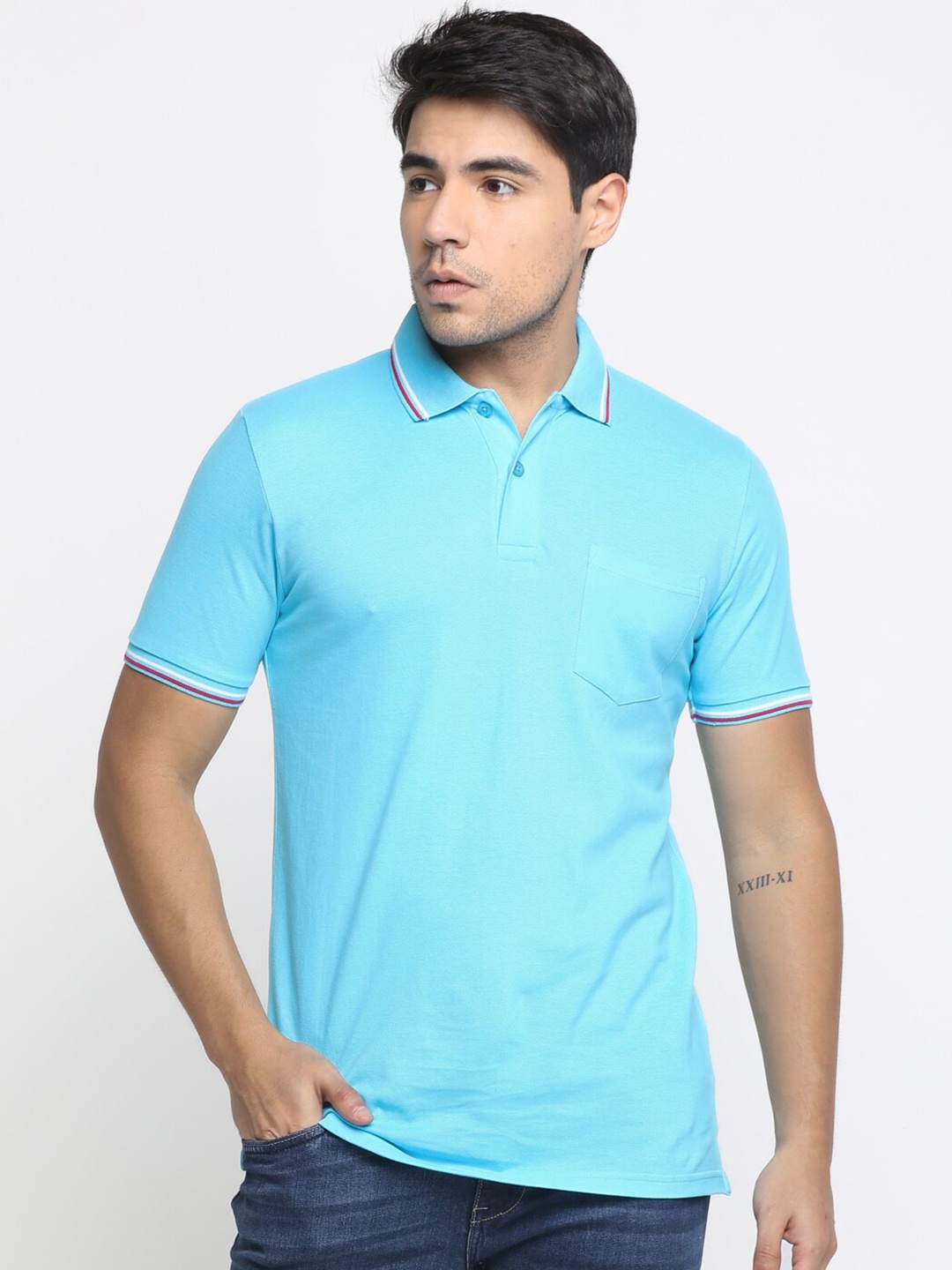 

Masculino Latino Men Turquoise Blue Solid Polo Collar Bio Finish Cotton T-shirt