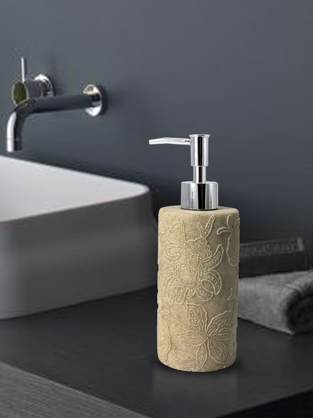 

MARKET99 Olive Green & Silver-Toned Textured Soap Dispenser