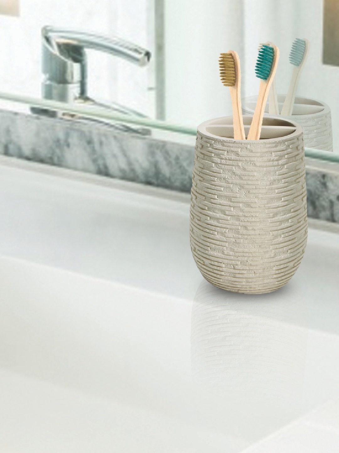 

MARKET99 Olive Green Tooth Brush Holder
