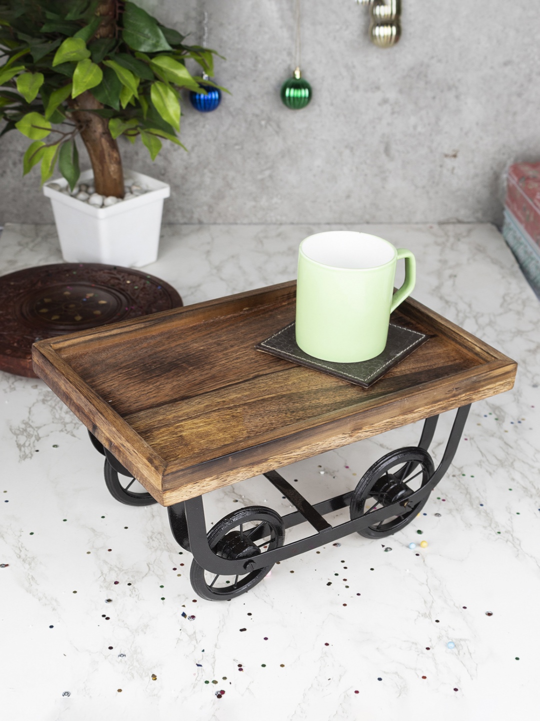 

MARKET99 Brown Wooden Serving Thela Tray