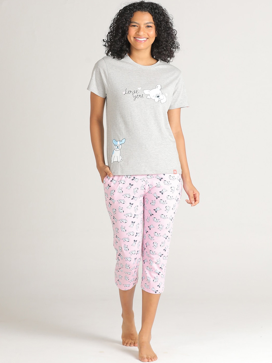 

evolove Women Grey & White Printed Pure Cotton Night suit